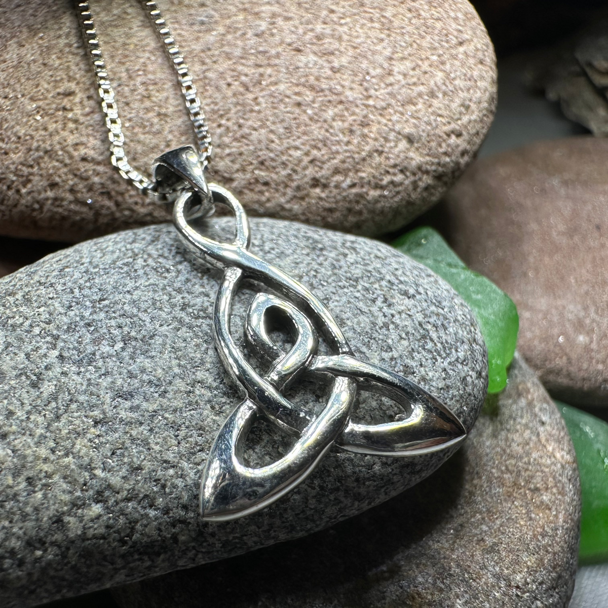 Mother's Knot Necklace | Pendant | Wiccan Center