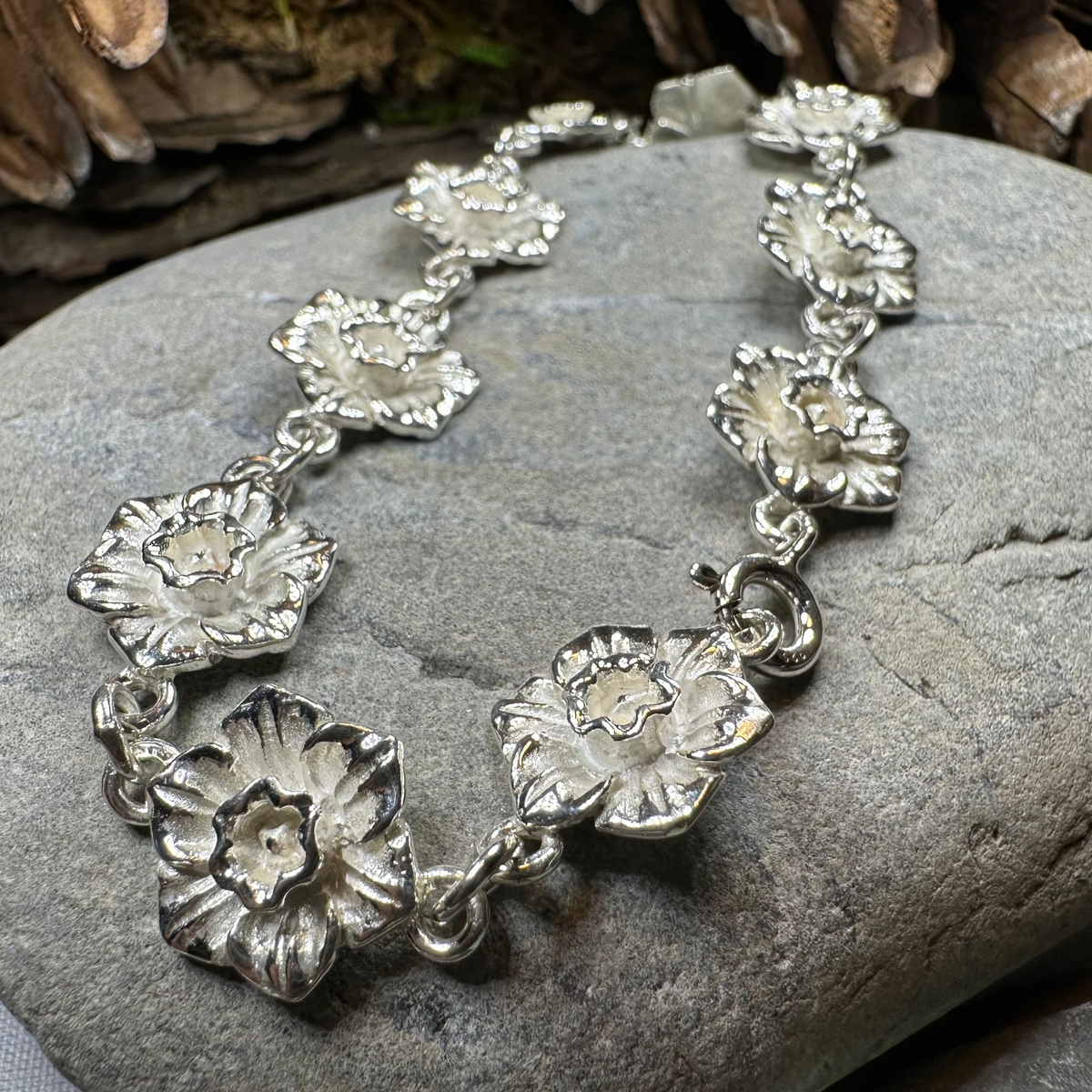 Gwydir Welsh Daffodil Bracelet in Sterling Silver | Bracelet | Wiccan Center