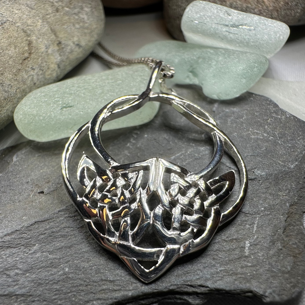 Lira Celtic Knot Necklace | Pendant | Wiccan Center