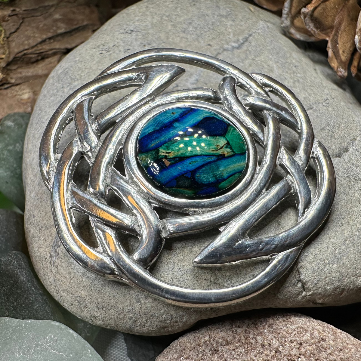 Elegant Heathergems Celtic Knot Brooch - Handmade in Scotland | Brooch | Wiccan Center