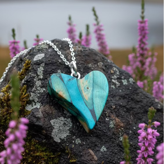 Heathergems Scottish Heart Necklace - Handmade in Scotland | Pendant | Wiccan Center