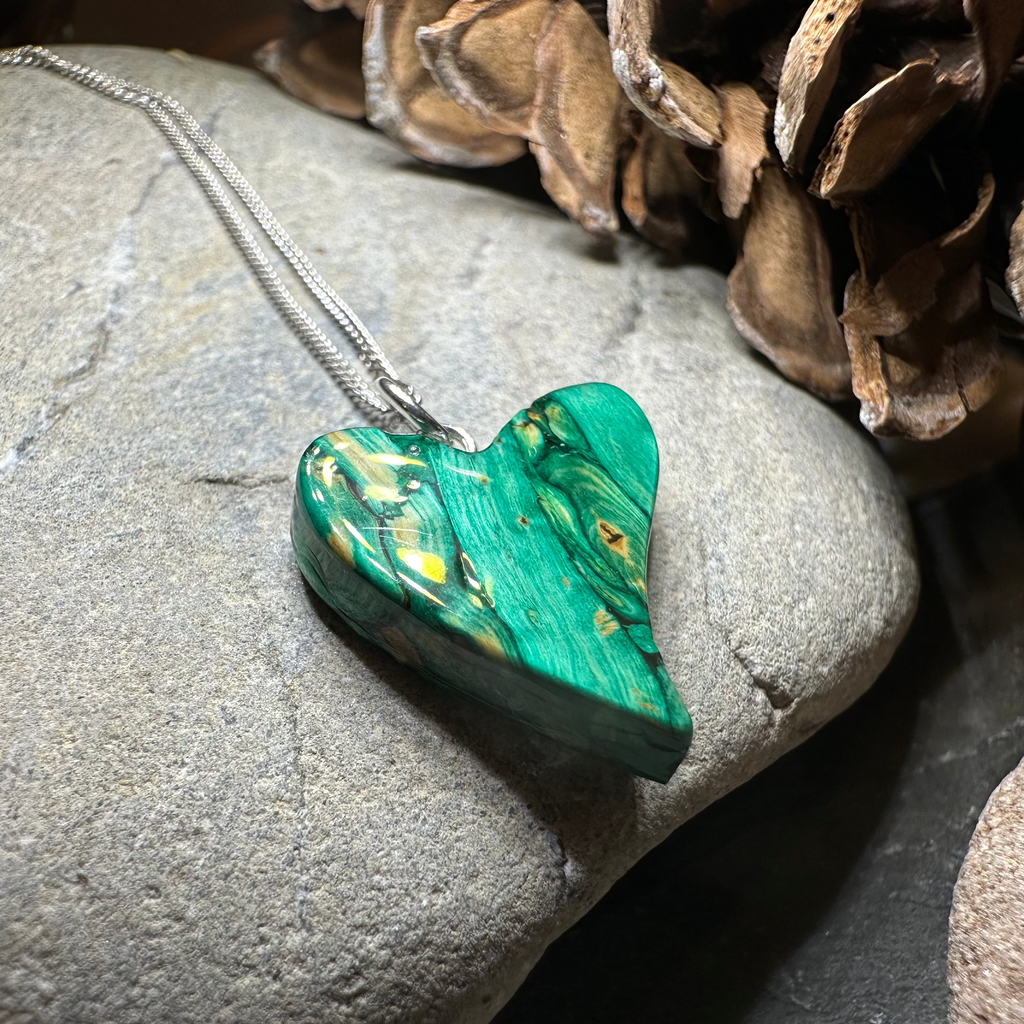 Heathergems Scottish Heart Necklace - Handmade in Scotland | Pendant | Wiccan Center
