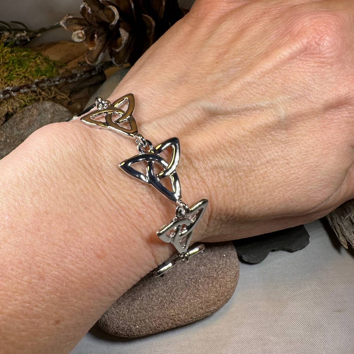 Eire Trinity Knot Bracelet