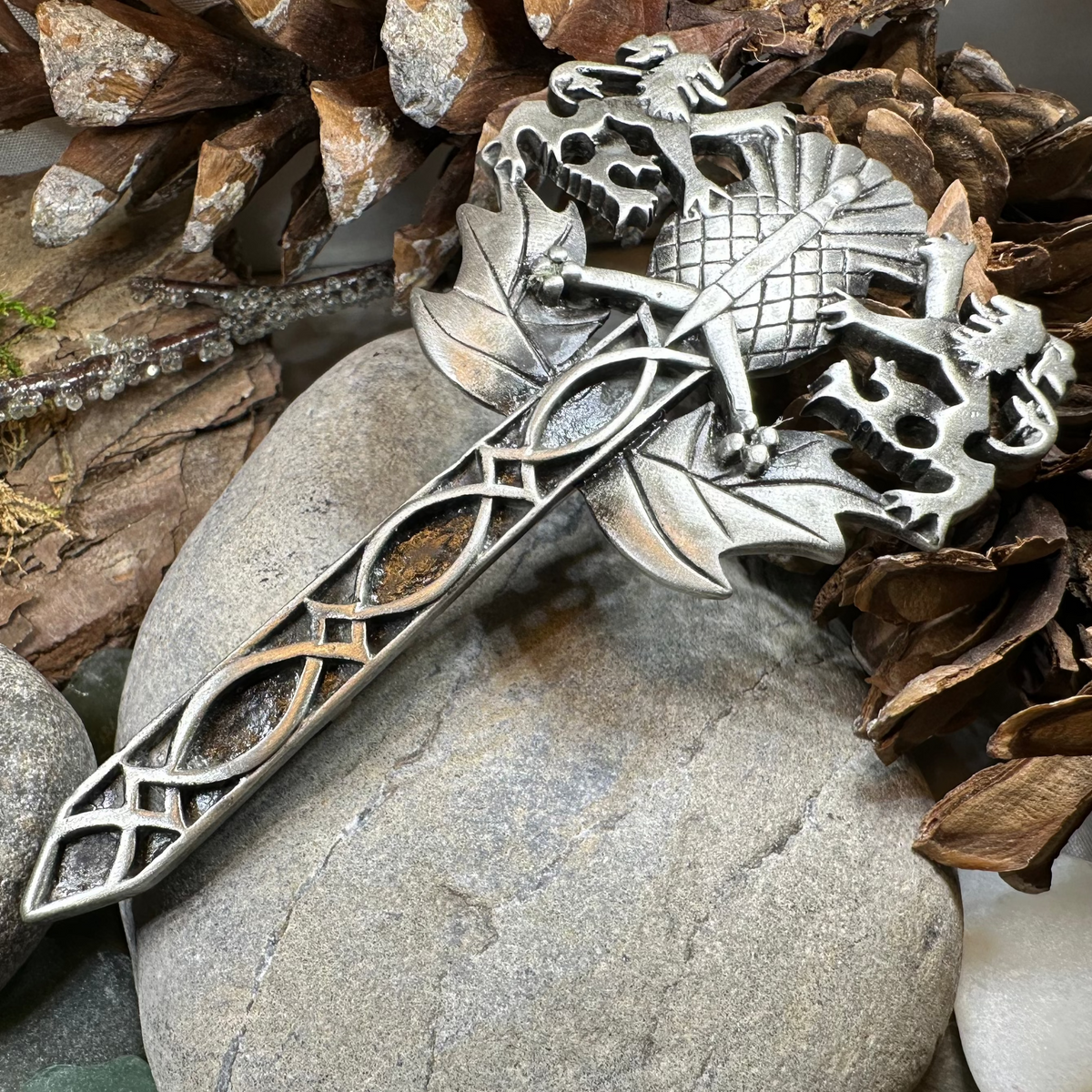 Rampant Lion Sword Kilt Pin in Pewter