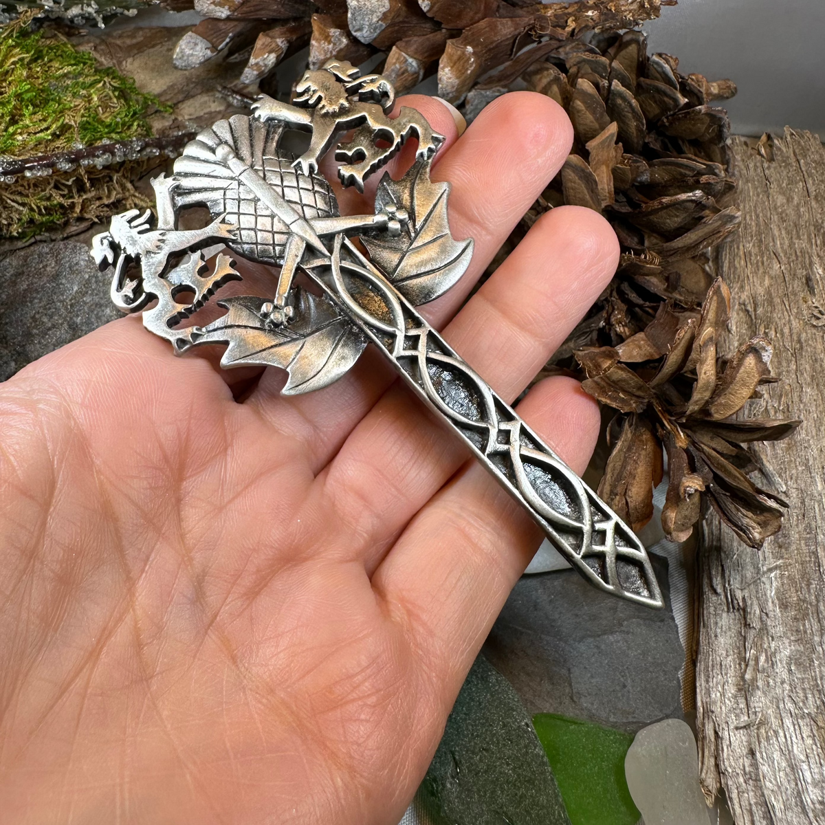 Rampant Lion Sword Kilt Pin in Pewter