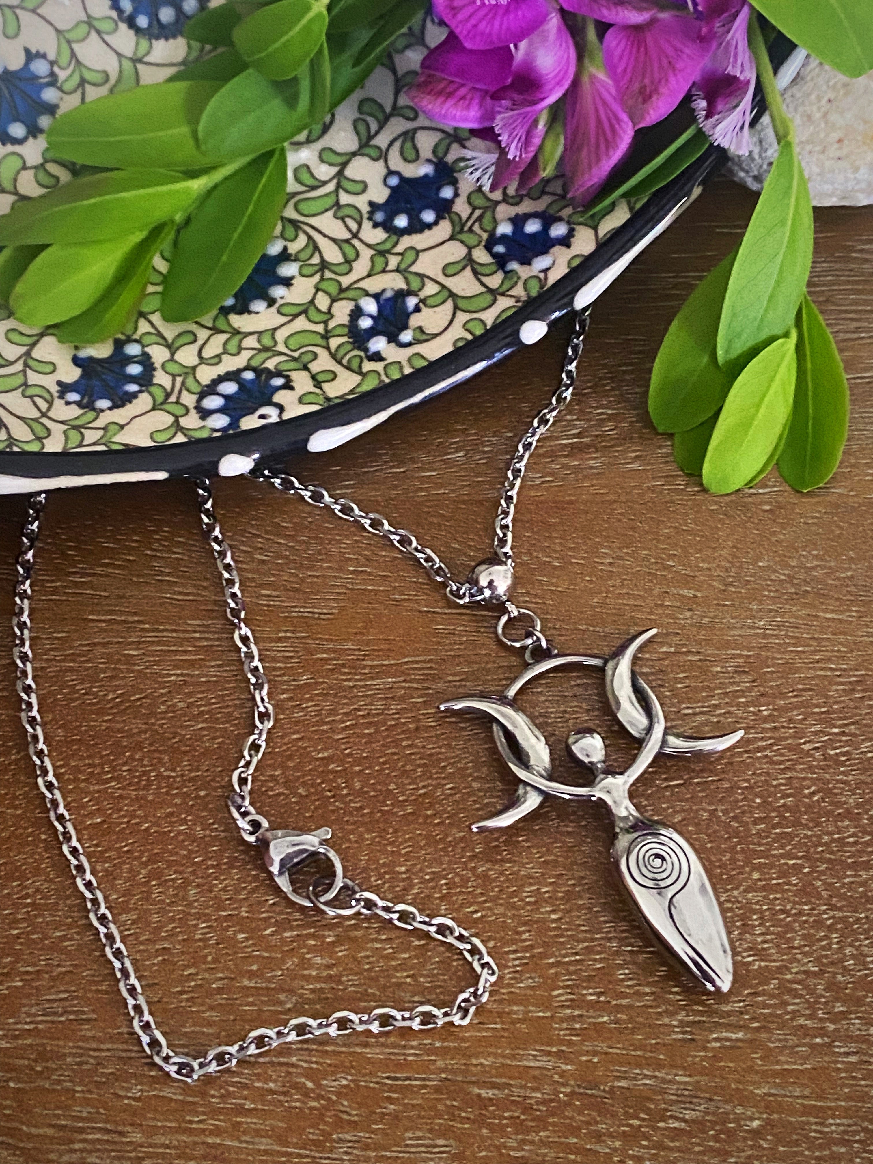 MOON GODDESS NECKLACE | | Wiccan Center