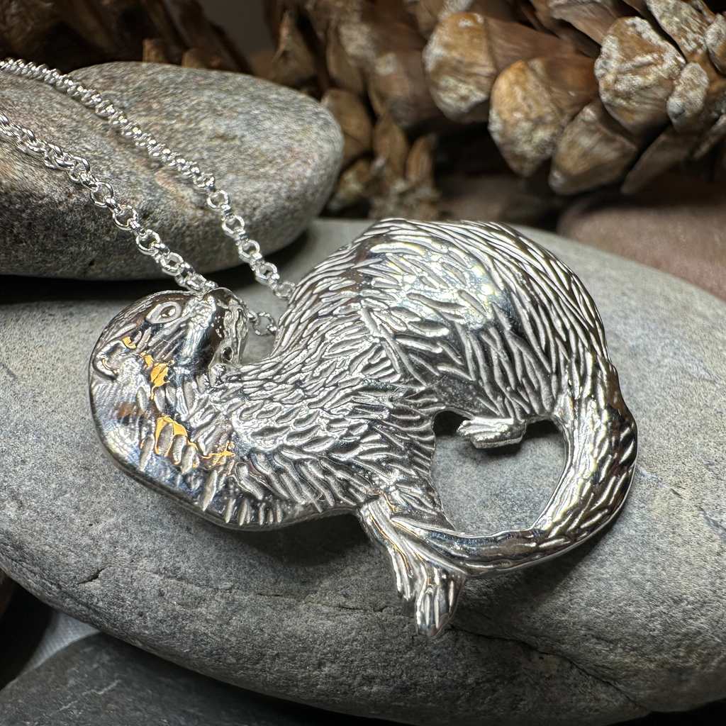 Dratsie Scottish Otter Necklace - Handmade in Scotland | Necklet | Wiccan Center