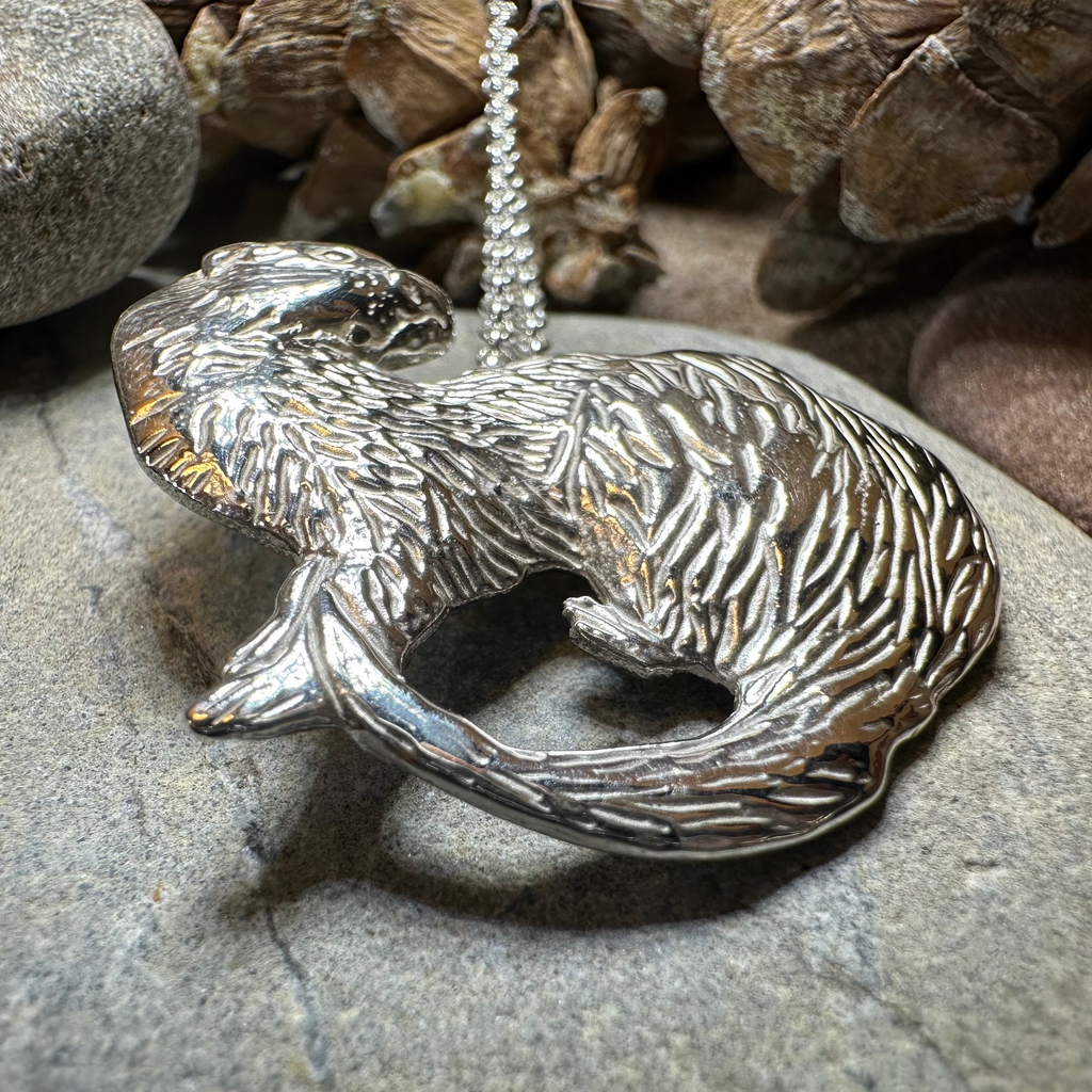 Dratsie Scottish Otter Necklace - Handmade in Scotland | Necklet | Wiccan Center