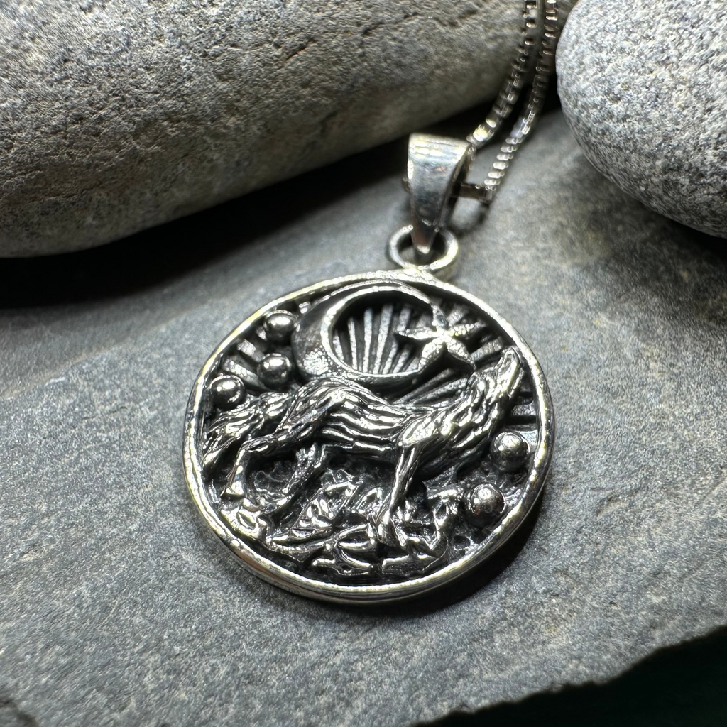 Oíche Wolf Necklace | Pendant | Wiccan Center