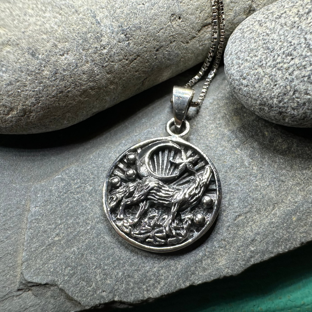 Oíche Wolf Necklace | Pendant | Wiccan Center