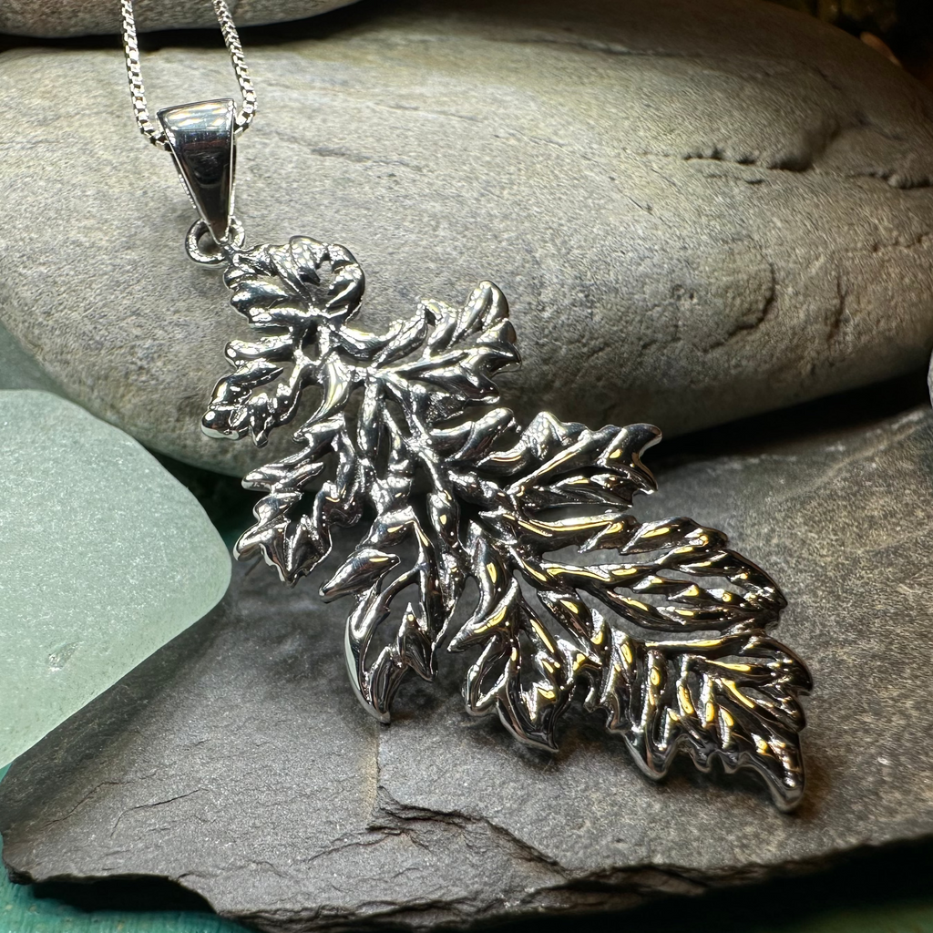 Derwen Oak Leaf Necklace in Sterling Silver | Pendant | Wiccan Center