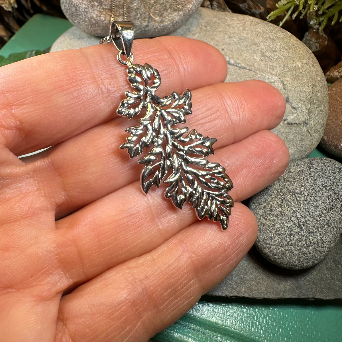 Derwen Oak Leaf Necklace in Sterling Silver | Pendant | Wiccan Center