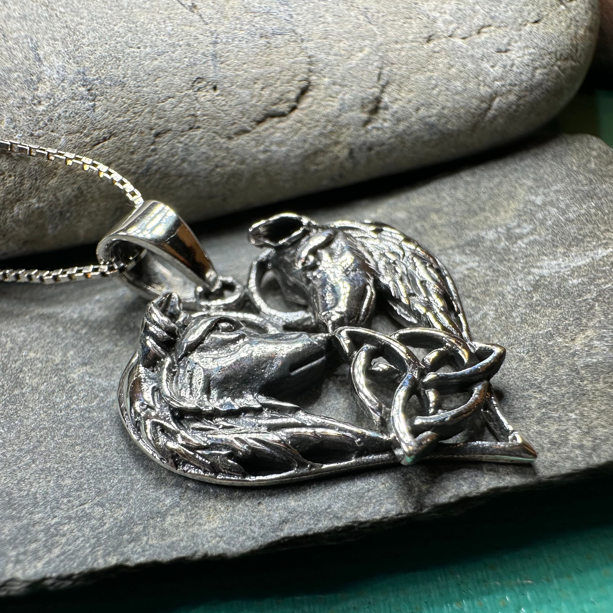 Wolf Lovers Necklace in Sterling Silver