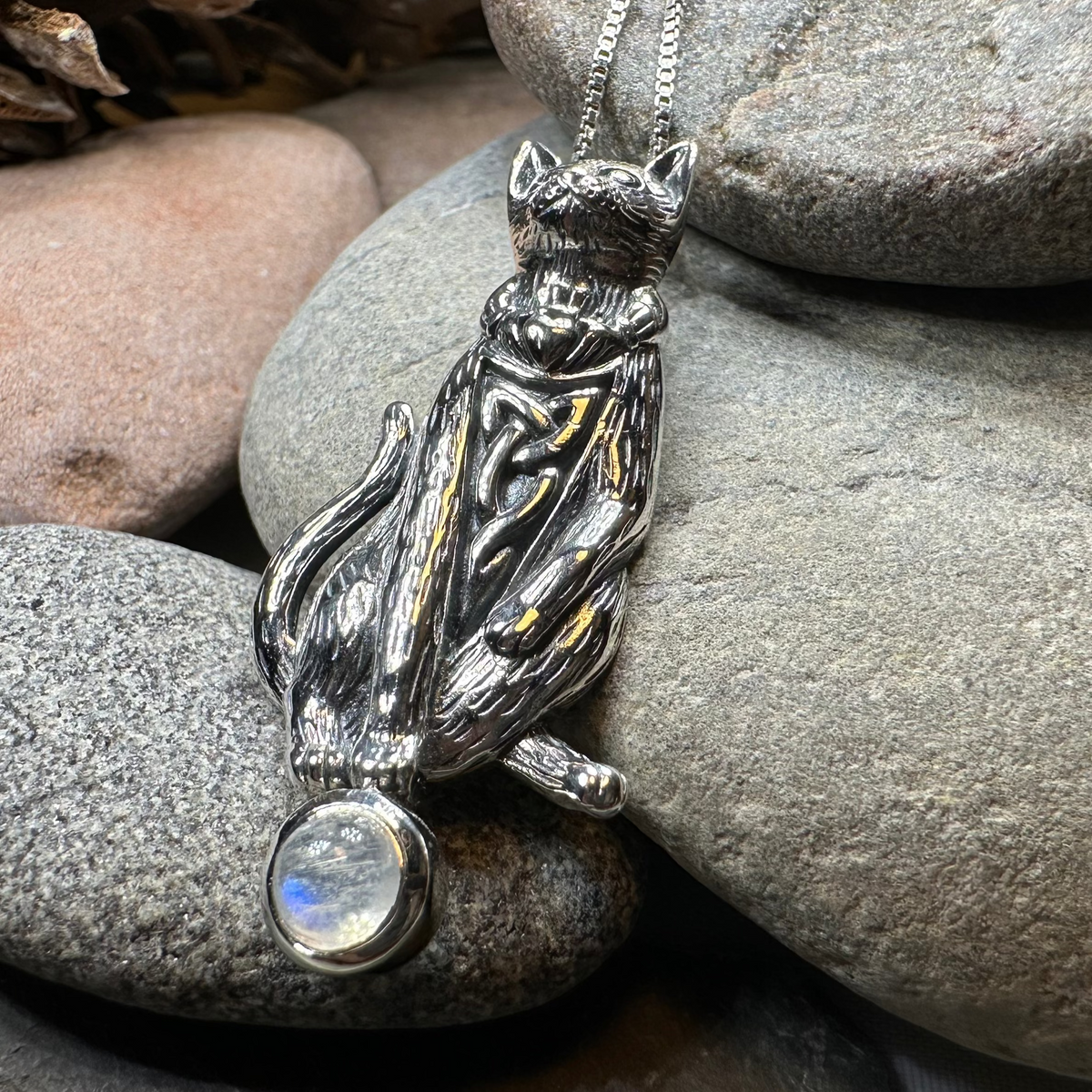 Claddagh Irish Cat Necklace | Pendant | Wiccan Center