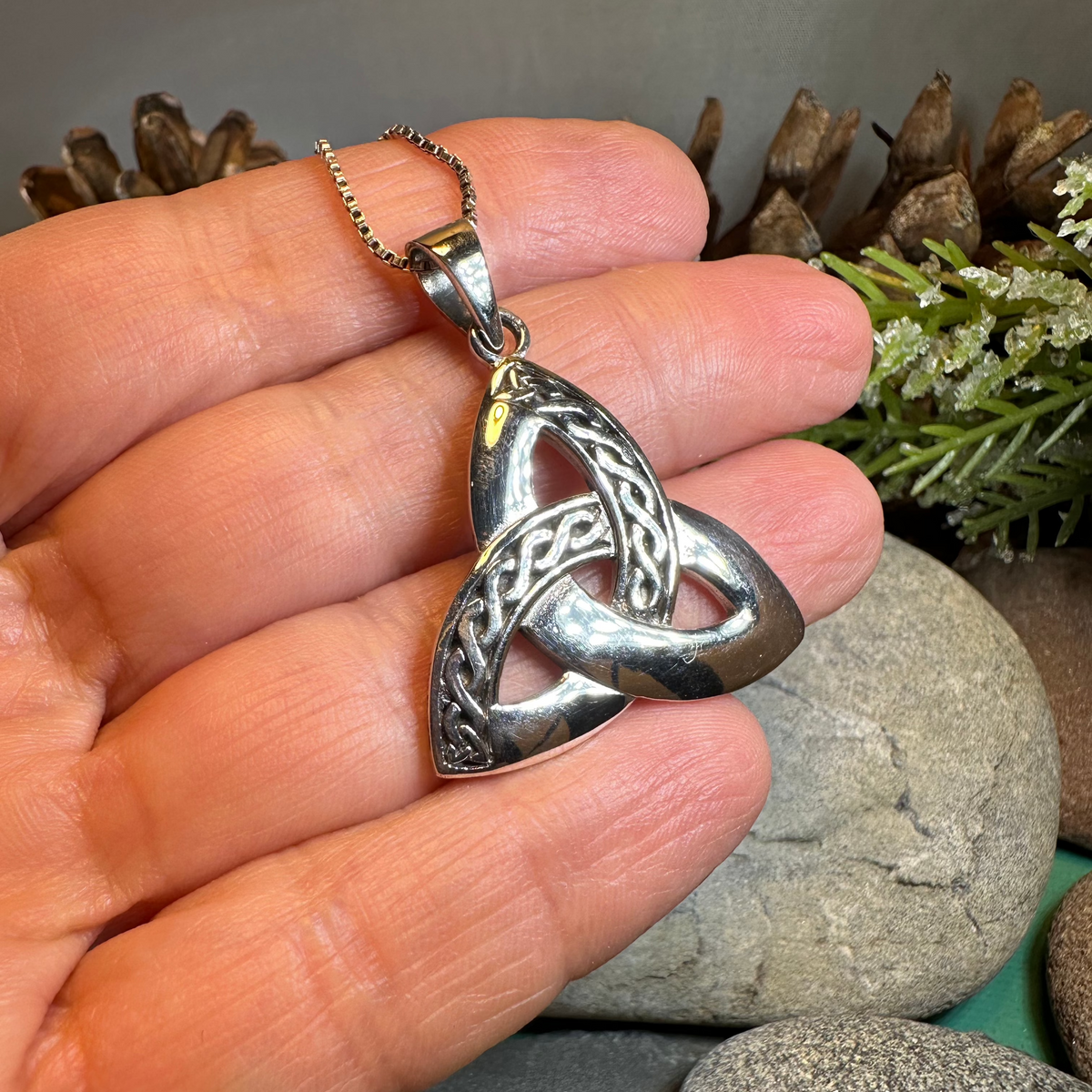 Vafara Celtic Triquetra Knot Necklace in Sterling Silver | Pendant | Wiccan Center