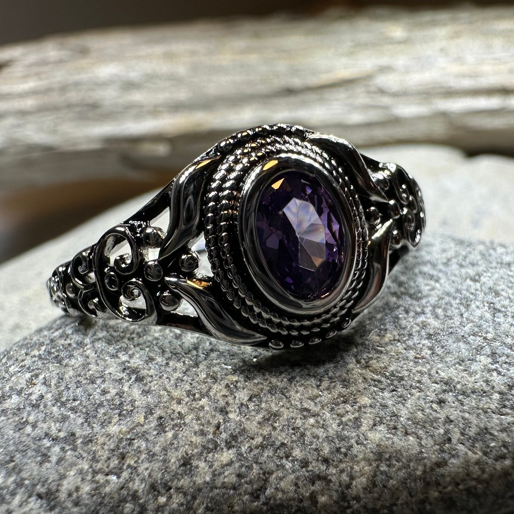 Romantic Celtic Knot Ring in Sterling Silver