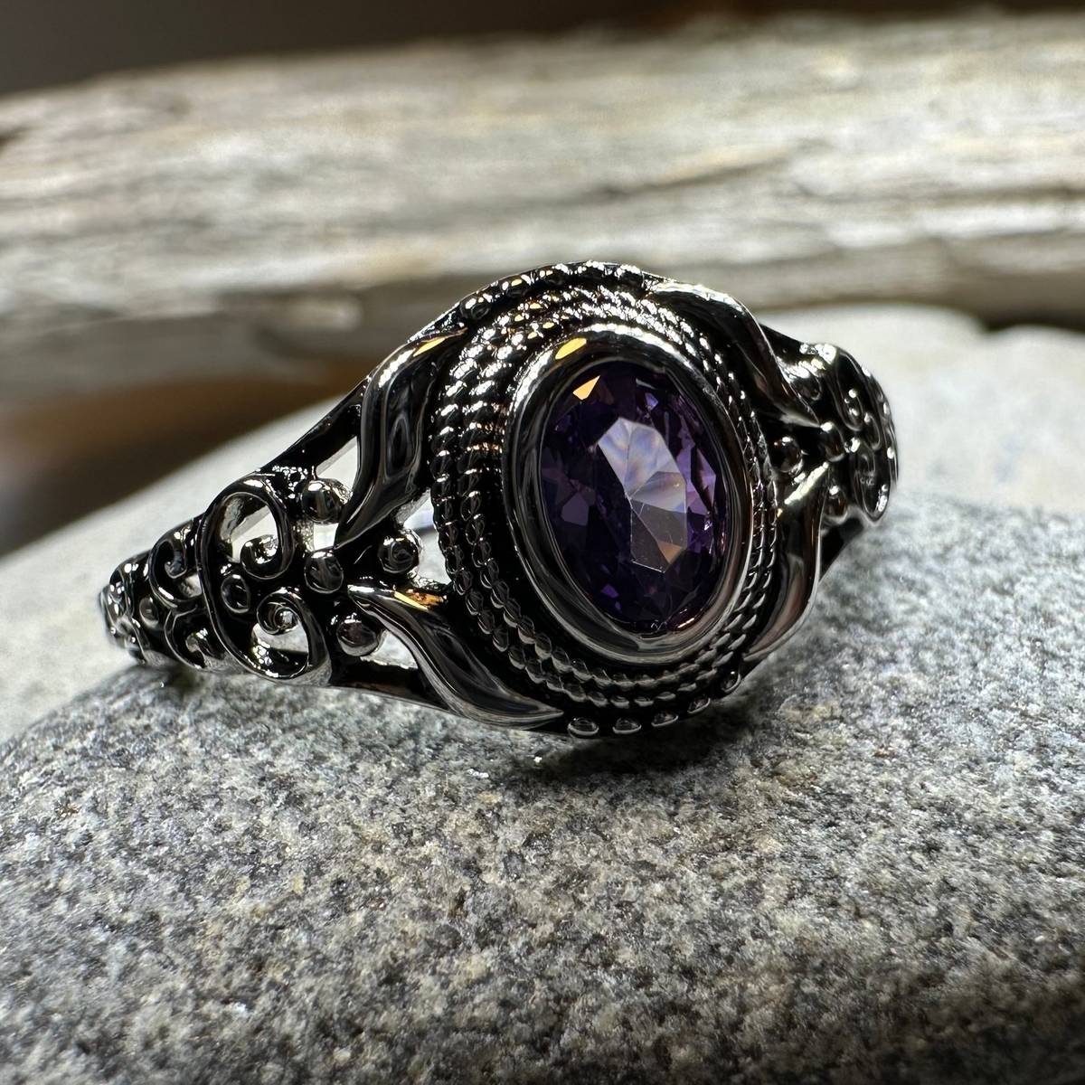 Romantic Celtic Knot Ring in Sterling Silver