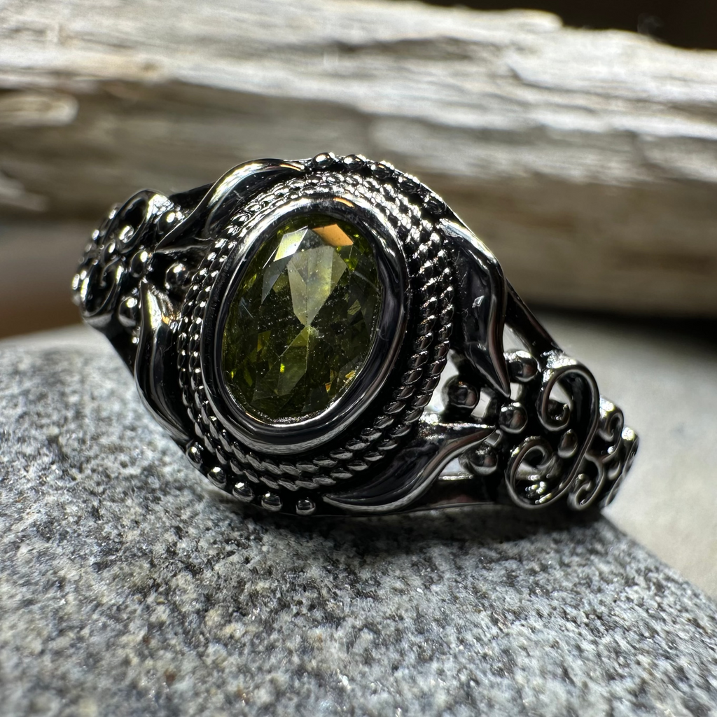 Romantic Celtic Knot Ring in Sterling Silver