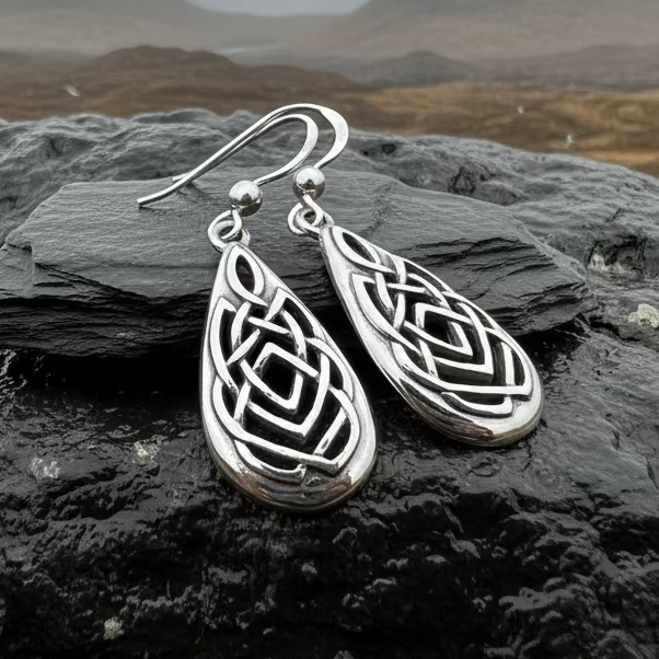 Salia Celtic Knot Earrings | Dangle Earrings | Wiccan Center