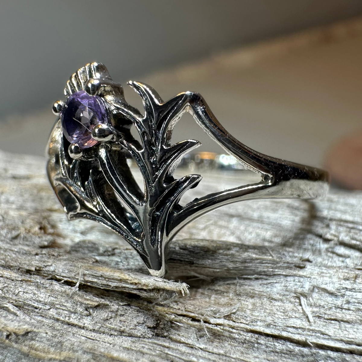 Abhainn Scottish Thistle Amethyst Ring in Sterling Silver