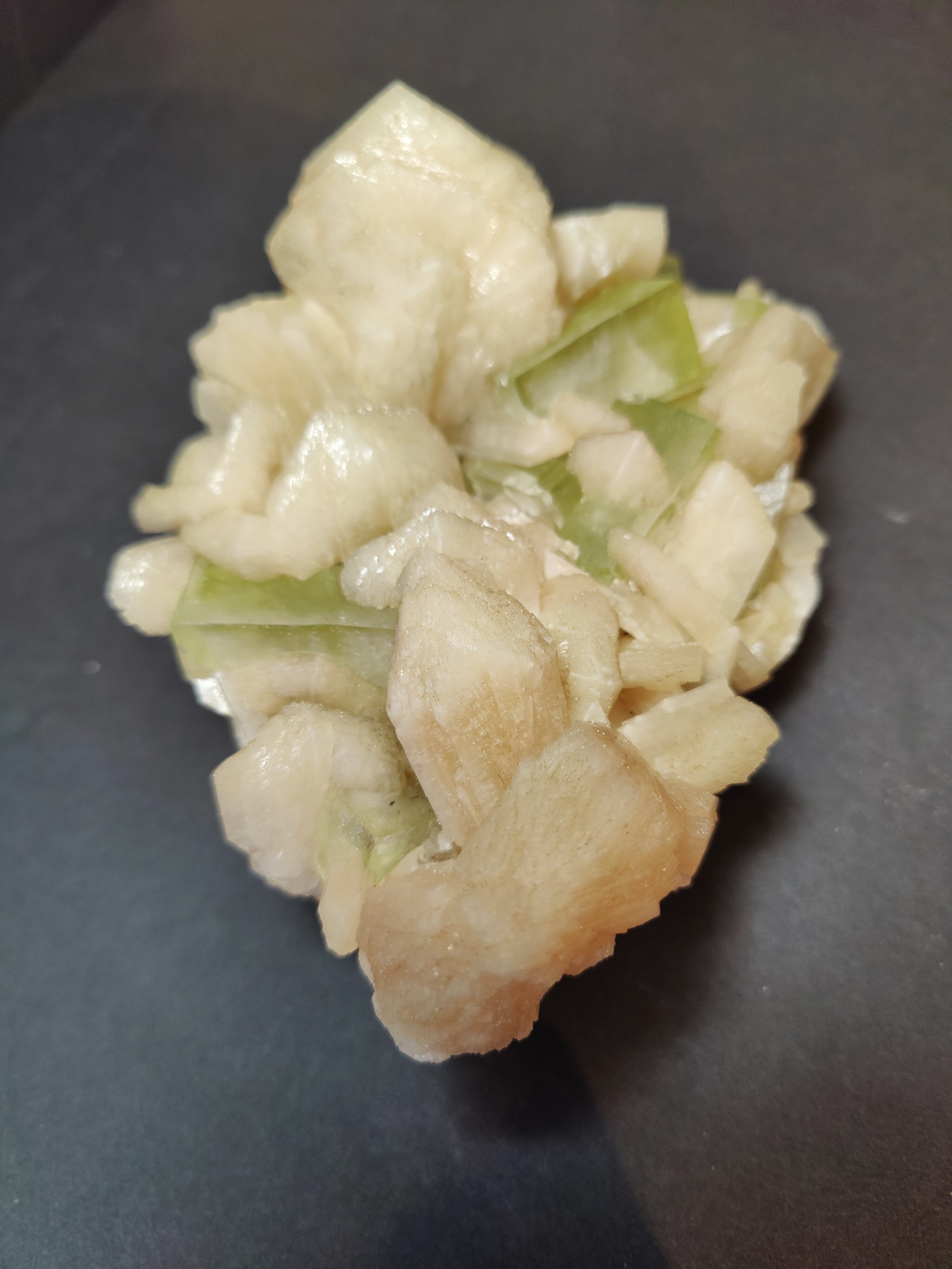 Green Apophyllite Cubes with Peach Stilbite Specimen 859g | Minerals | Wiccan Center