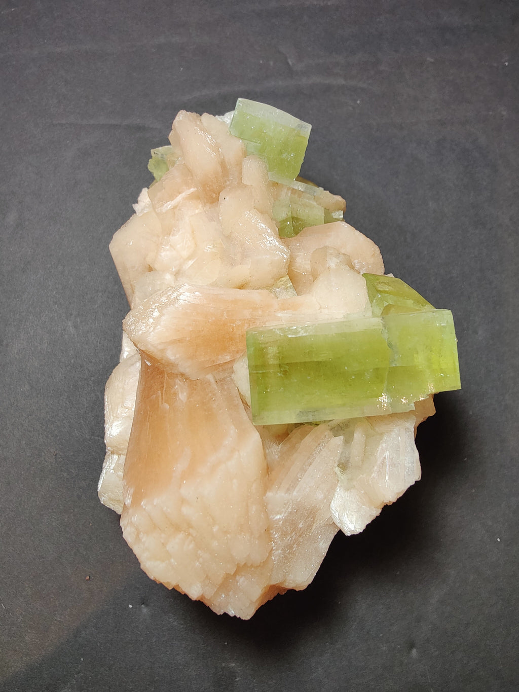 Green Apophyllite Cubes with Peach Stilbite Specimen 717g | Minerals | Wiccan Center