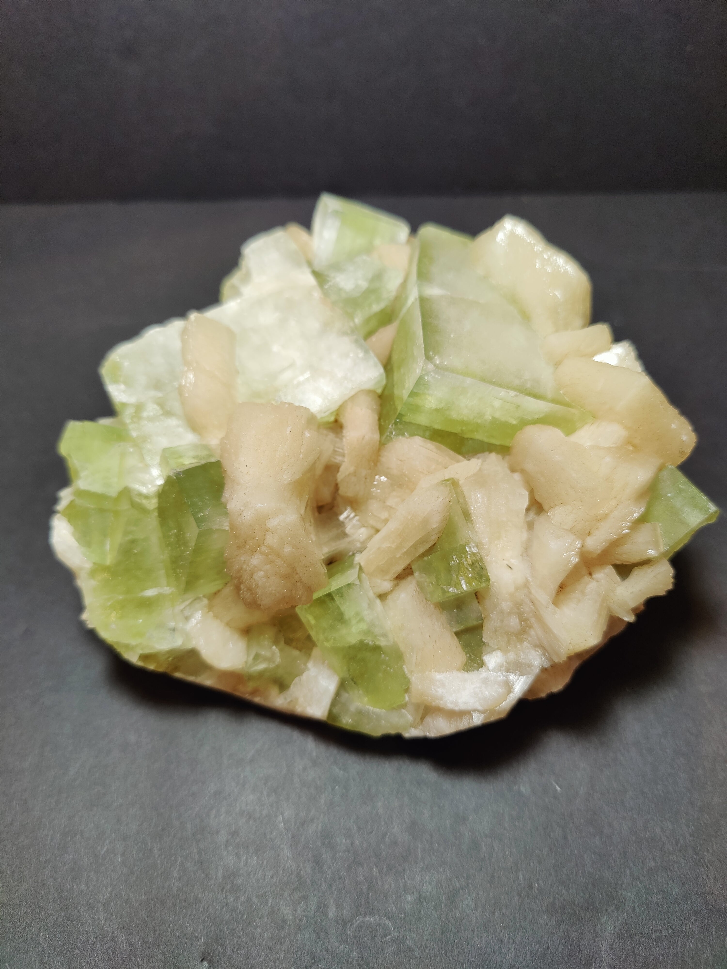 Green Apophyllite Cubes with Peach Stilbite Specimen 931g | Minerals | Wiccan Center