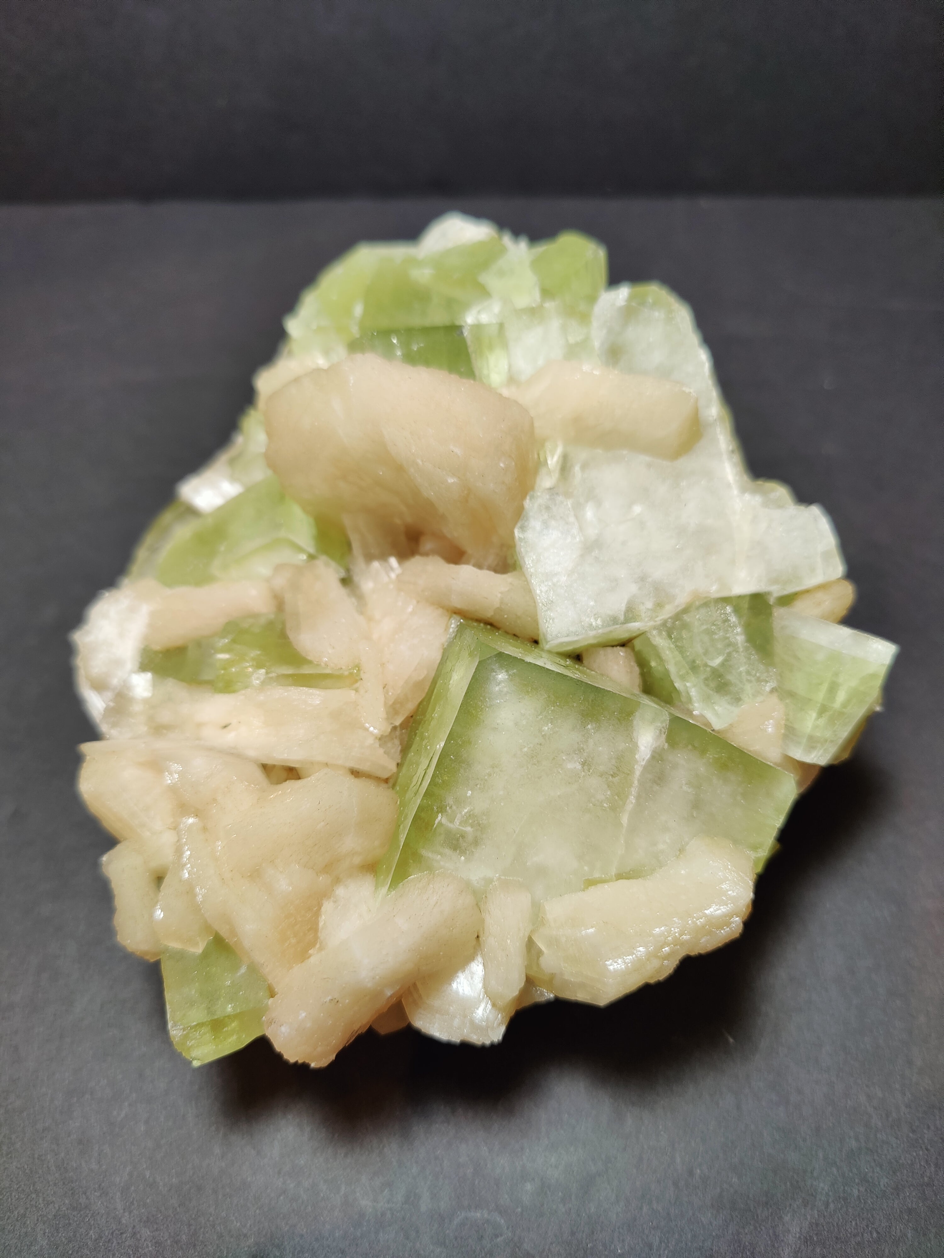 Green Apophyllite Cubes with Peach Stilbite Specimen 931g | Minerals | Wiccan Center