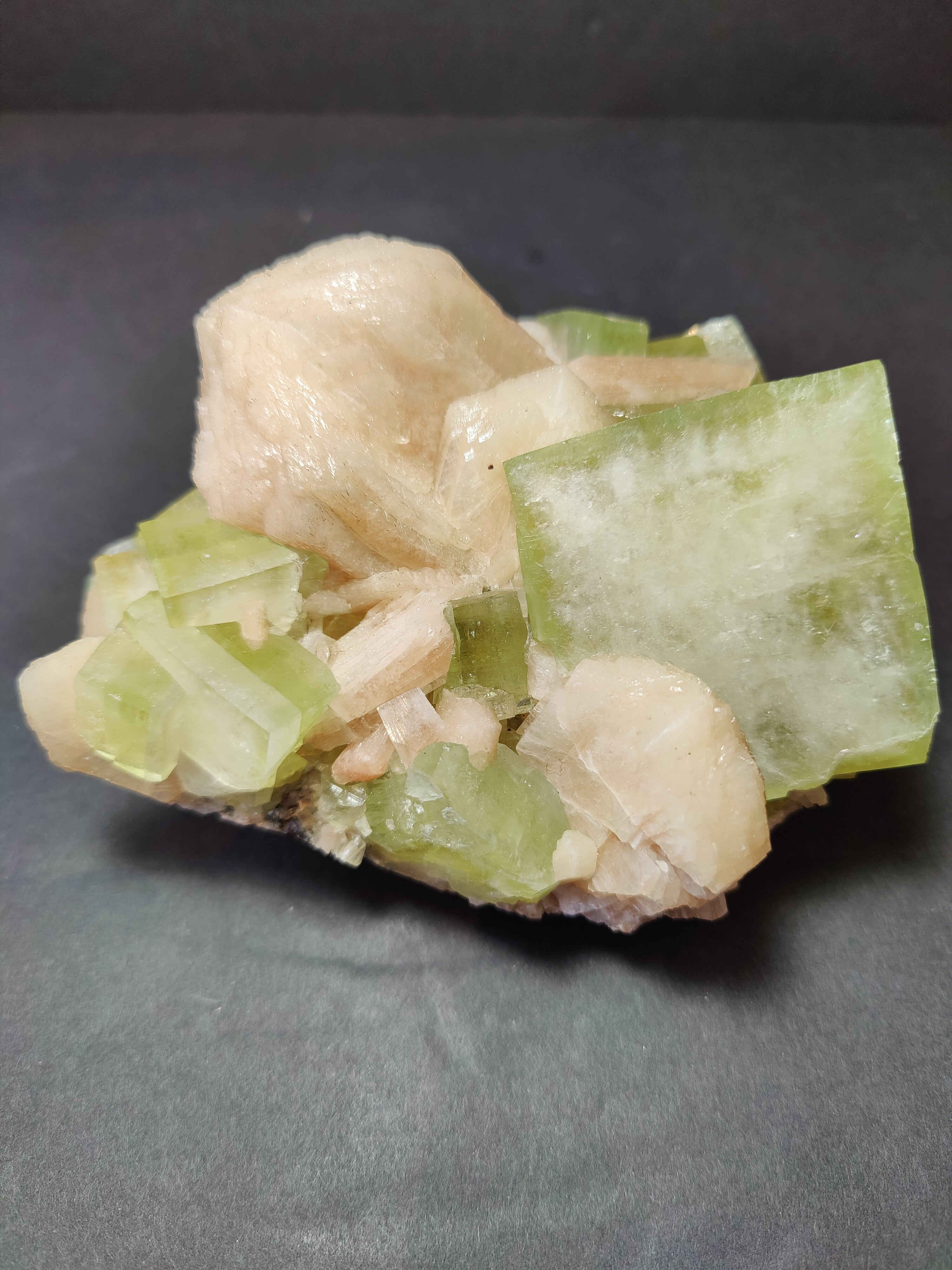 Green Apophyllite Cubes with Peach Stilbite Specimen 1,162g | Minerals | Wiccan Center