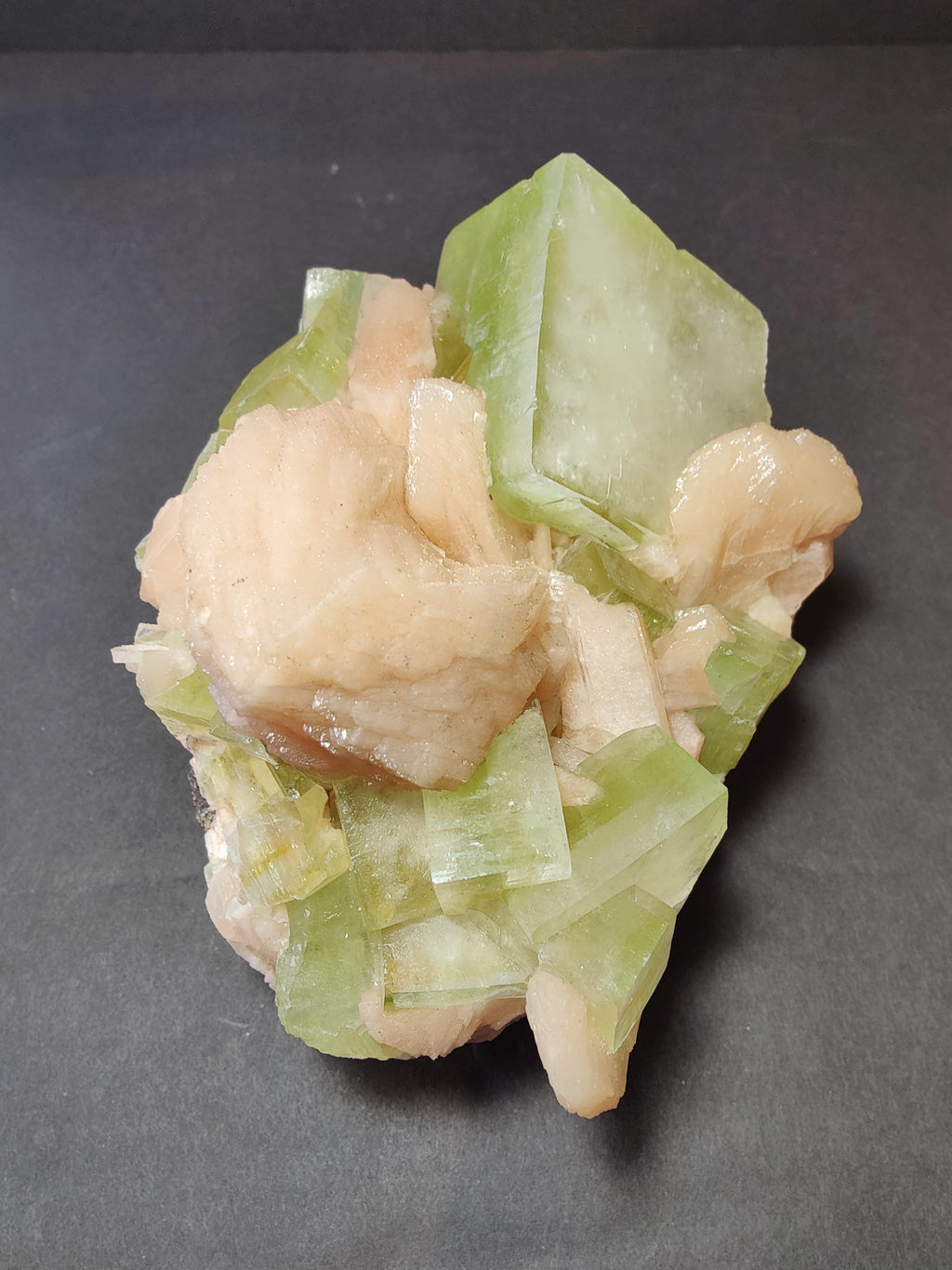 Green Apophyllite Cubes with Peach Stilbite Specimen 1,162g | Minerals | Wiccan Center