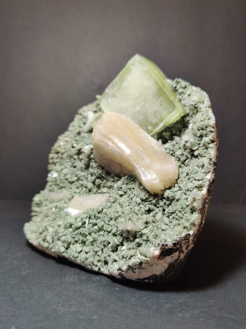 Green Apophyllite Cubes with Peach Stilbite on Heulandite Specimen 1,182g | Minerals | Wiccan Center