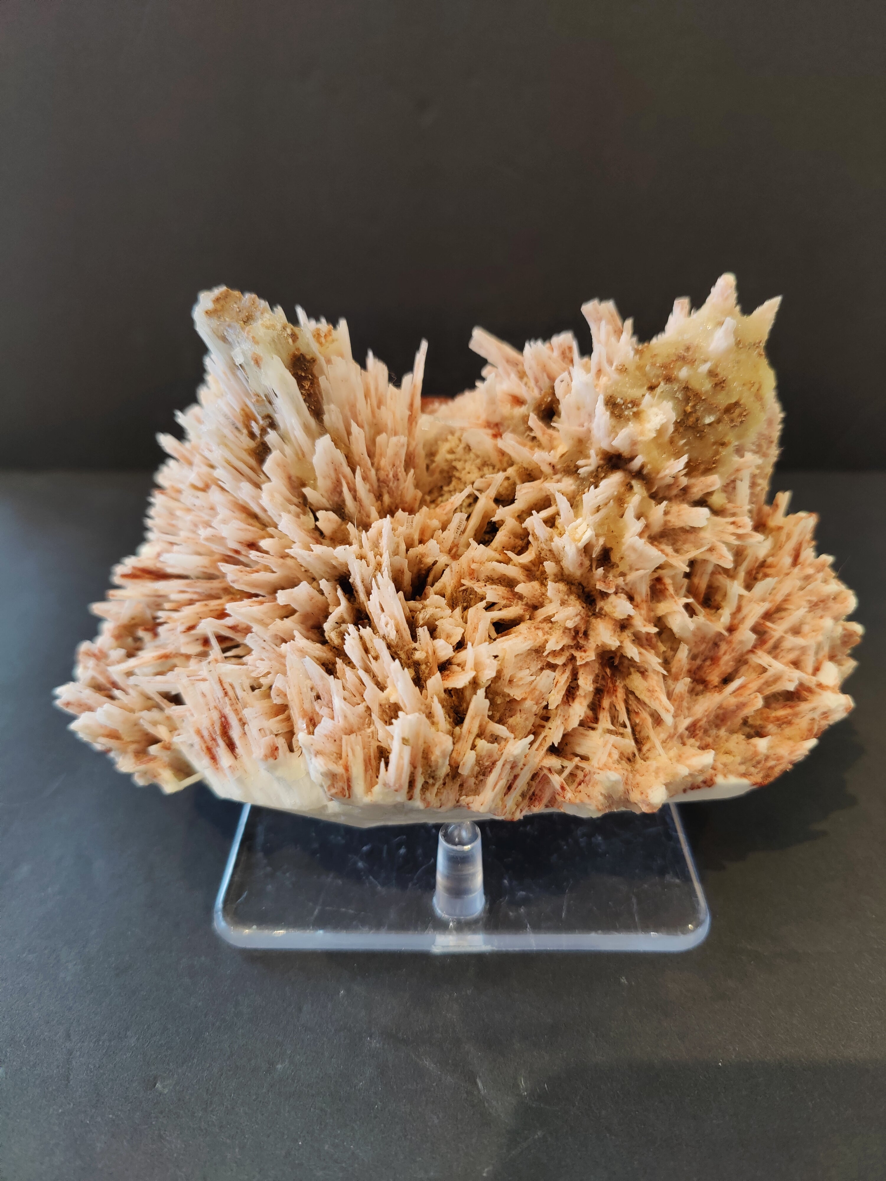 Red Mordenite with Stilbite Specimen 1,261g | Minerals | Wiccan Center