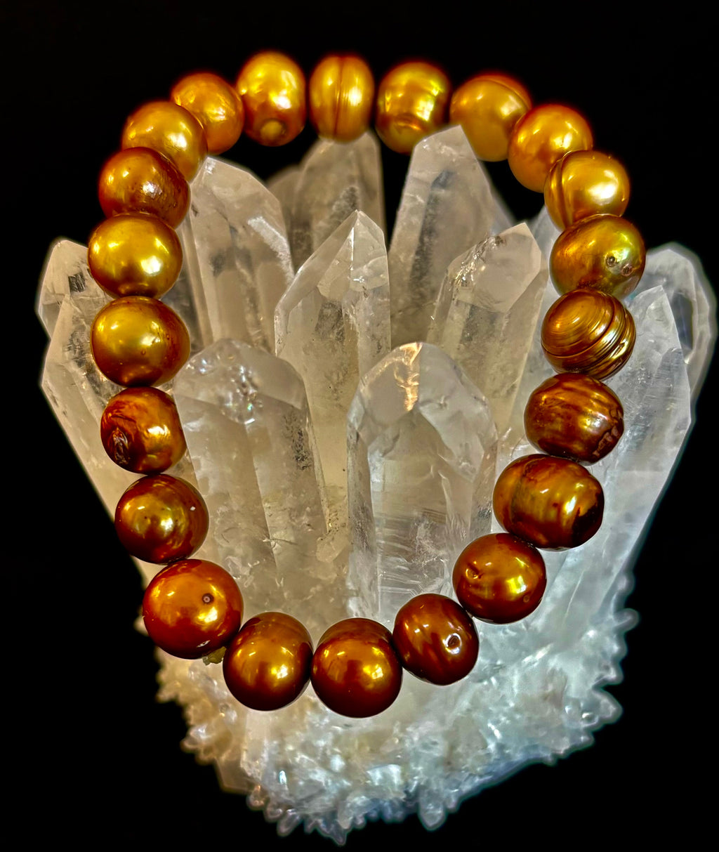 Golden Glow Freshwater Pearl Bracelet – 8–9mm Reiki-Infused Elegance (Medium Fit) | | Wiccan Center