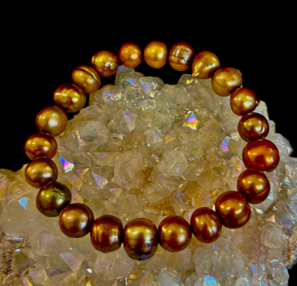 Golden Glow Freshwater Pearl Bracelet – 8–9mm Reiki-Infused Elegance (Medium Fit) | | Wiccan Center