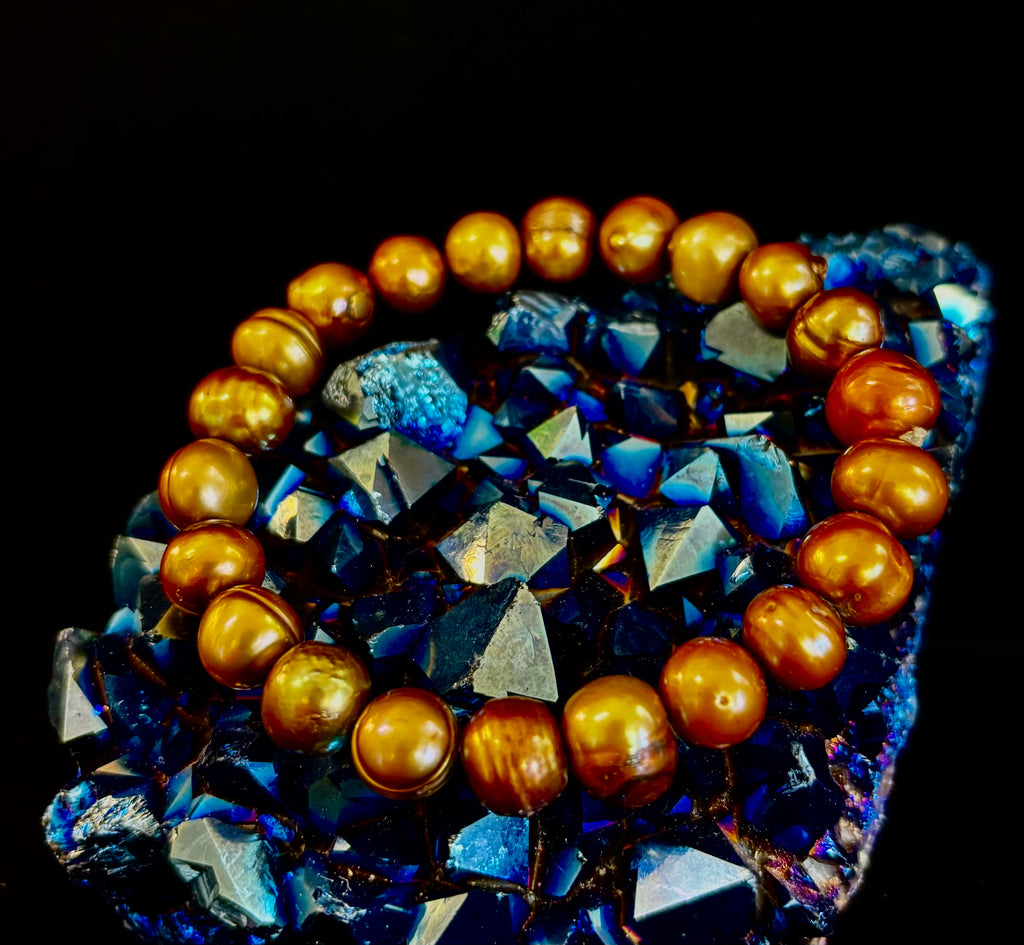Golden Glow Freshwater Pearl Bracelet – 8–9mm Reiki-Infused Elegance (Medium Fit) | | Wiccan Center
