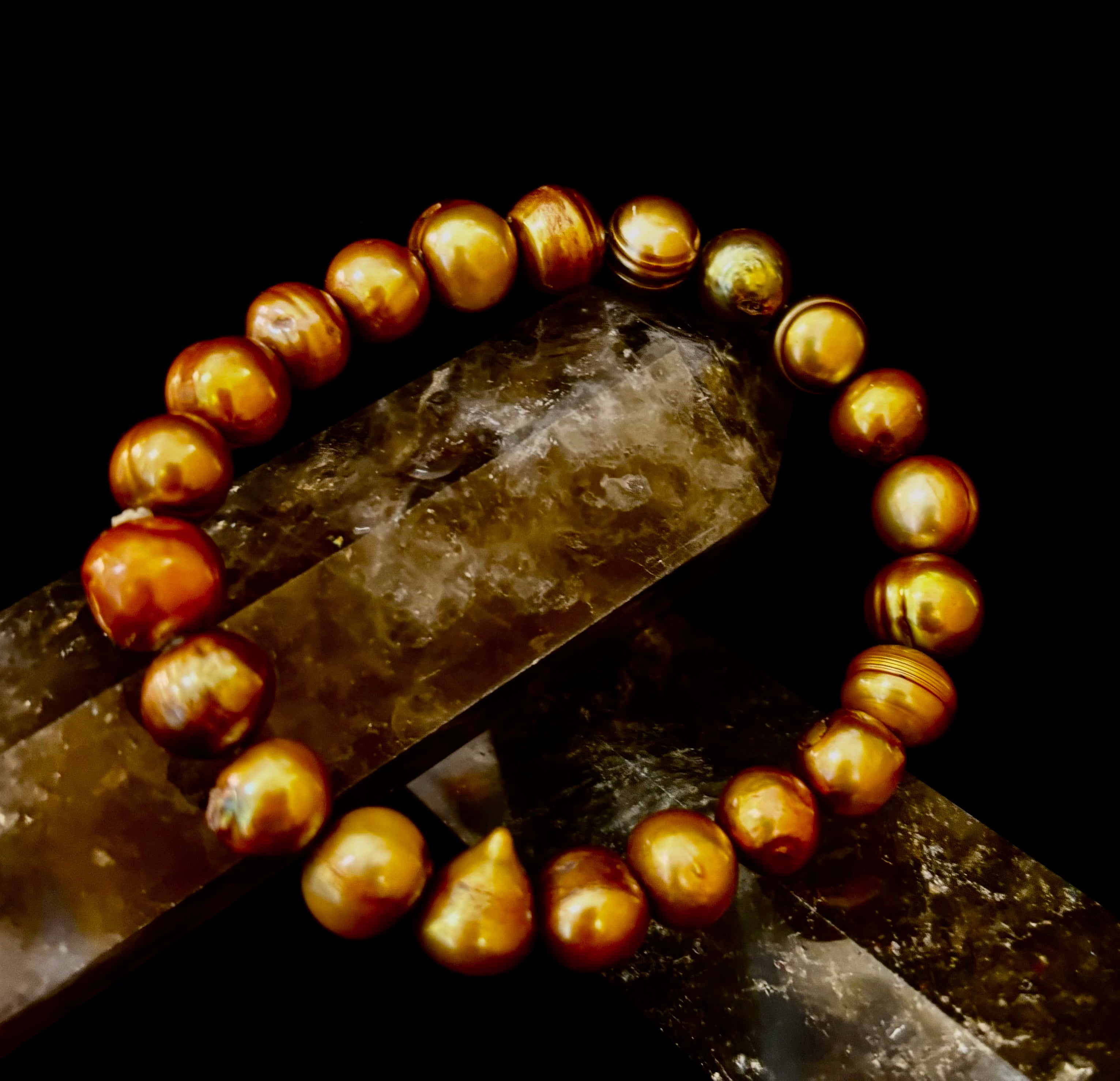 Golden Glow Freshwater Pearl Bracelet – 8–9mm Reiki-Infused Elegance (Medium Fit) | | Wiccan Center