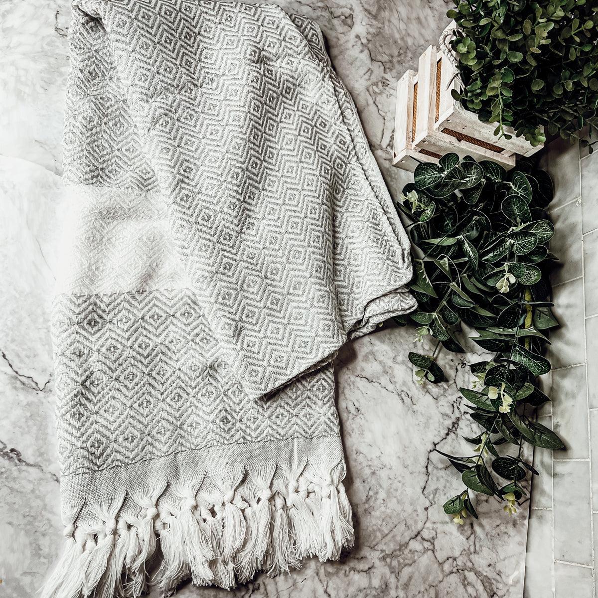 Haley Diamond Towel 200GSM | | Wiccan Center
