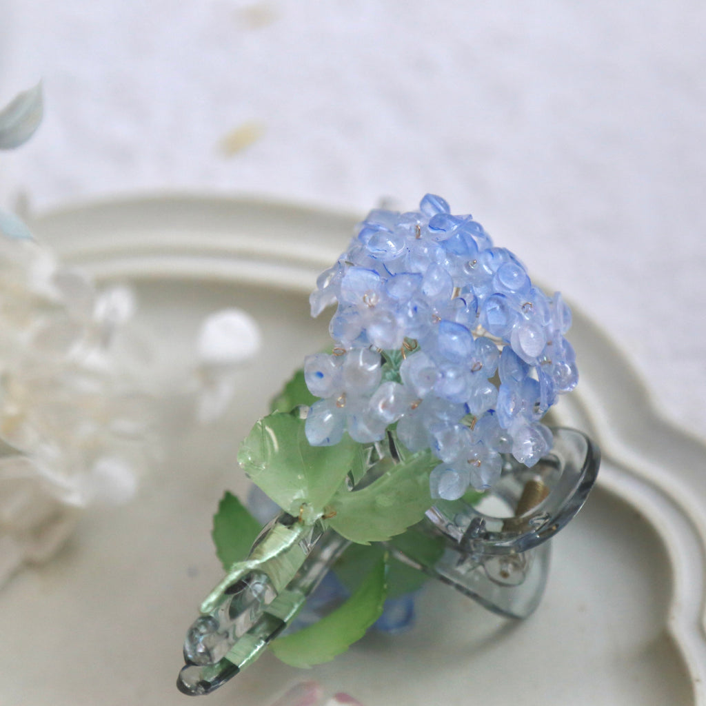 Hydrangea Hair Claws
