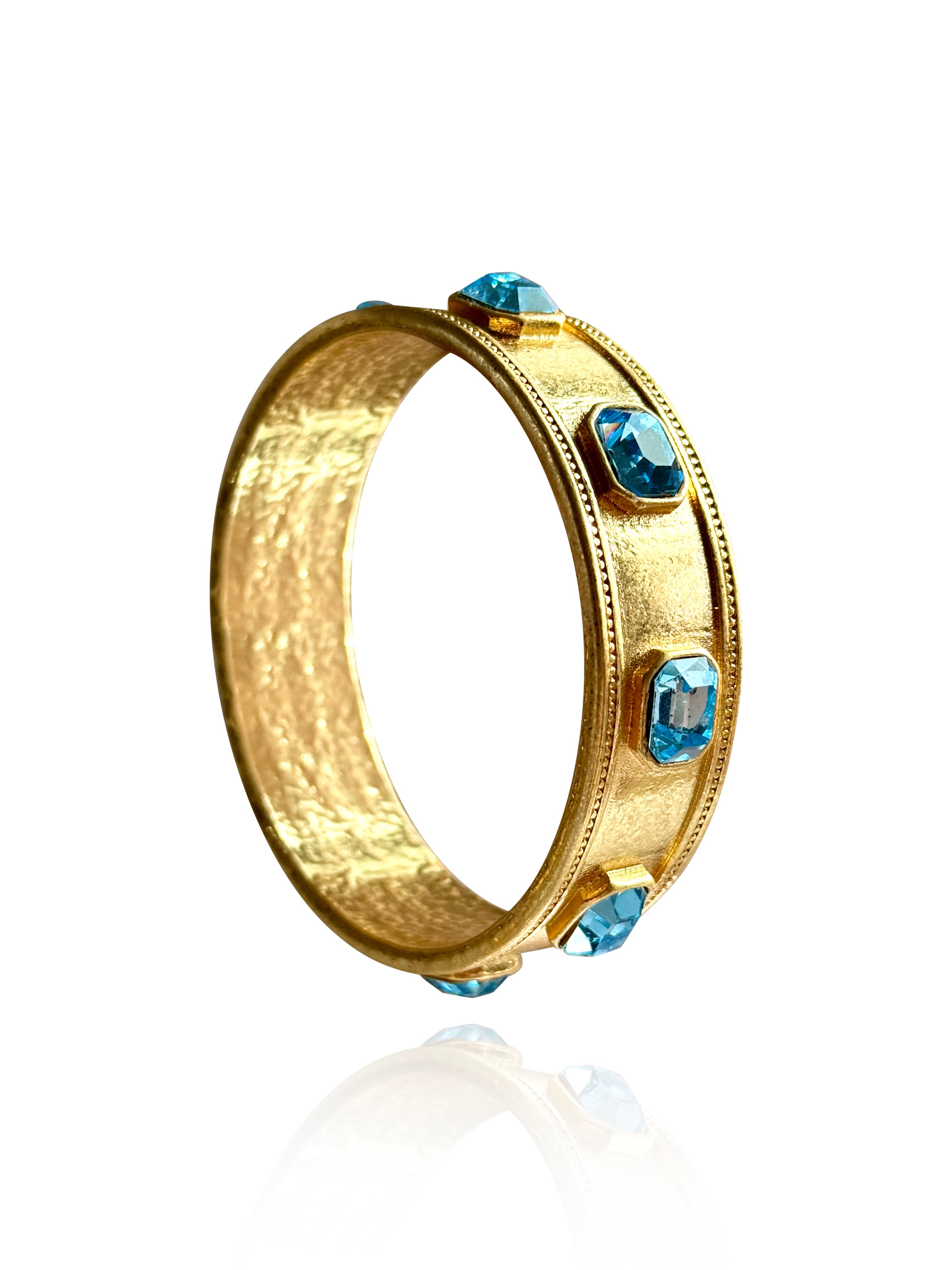Eliza Bangle