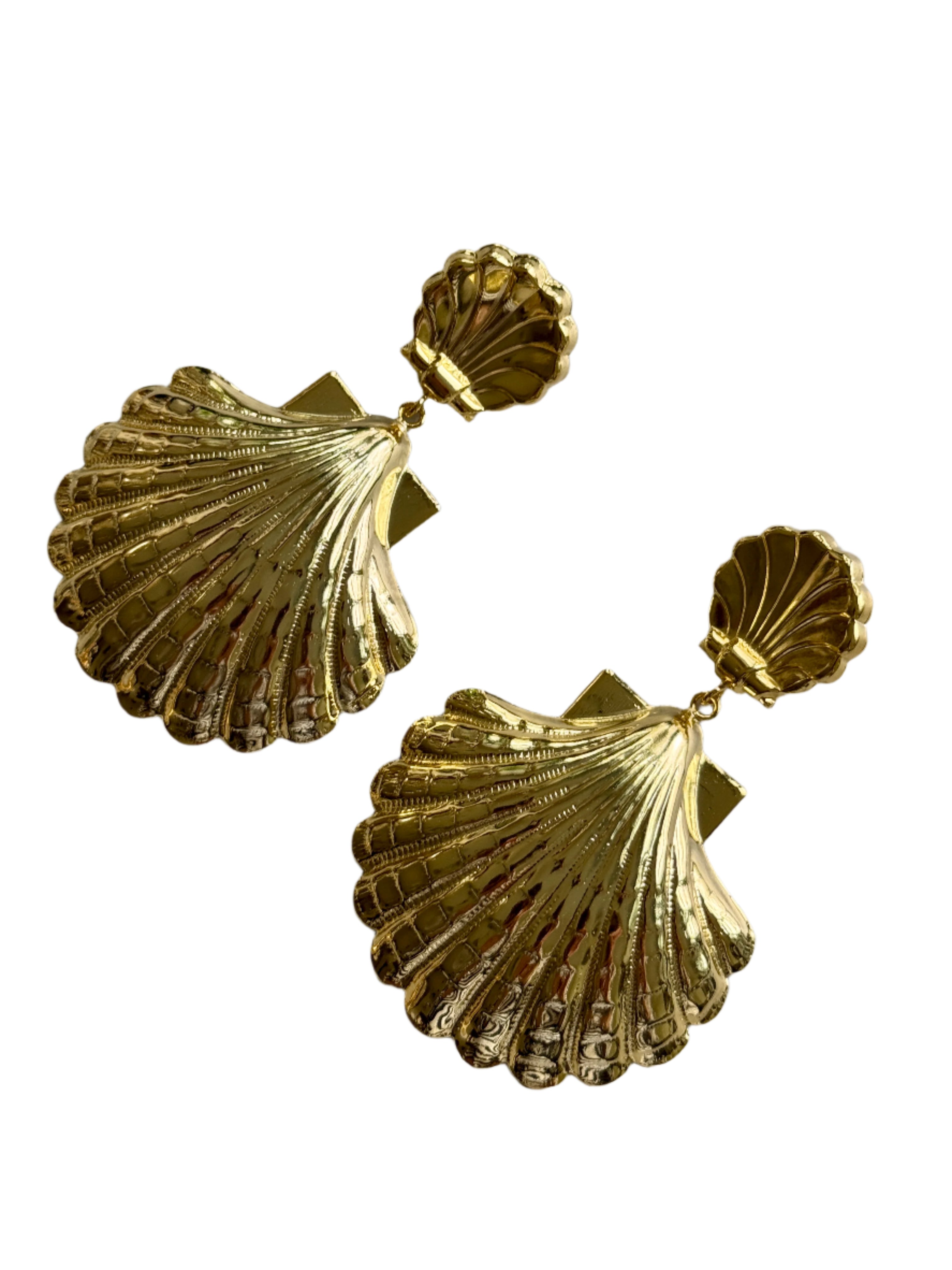 Kiki Gold Shell Earrings