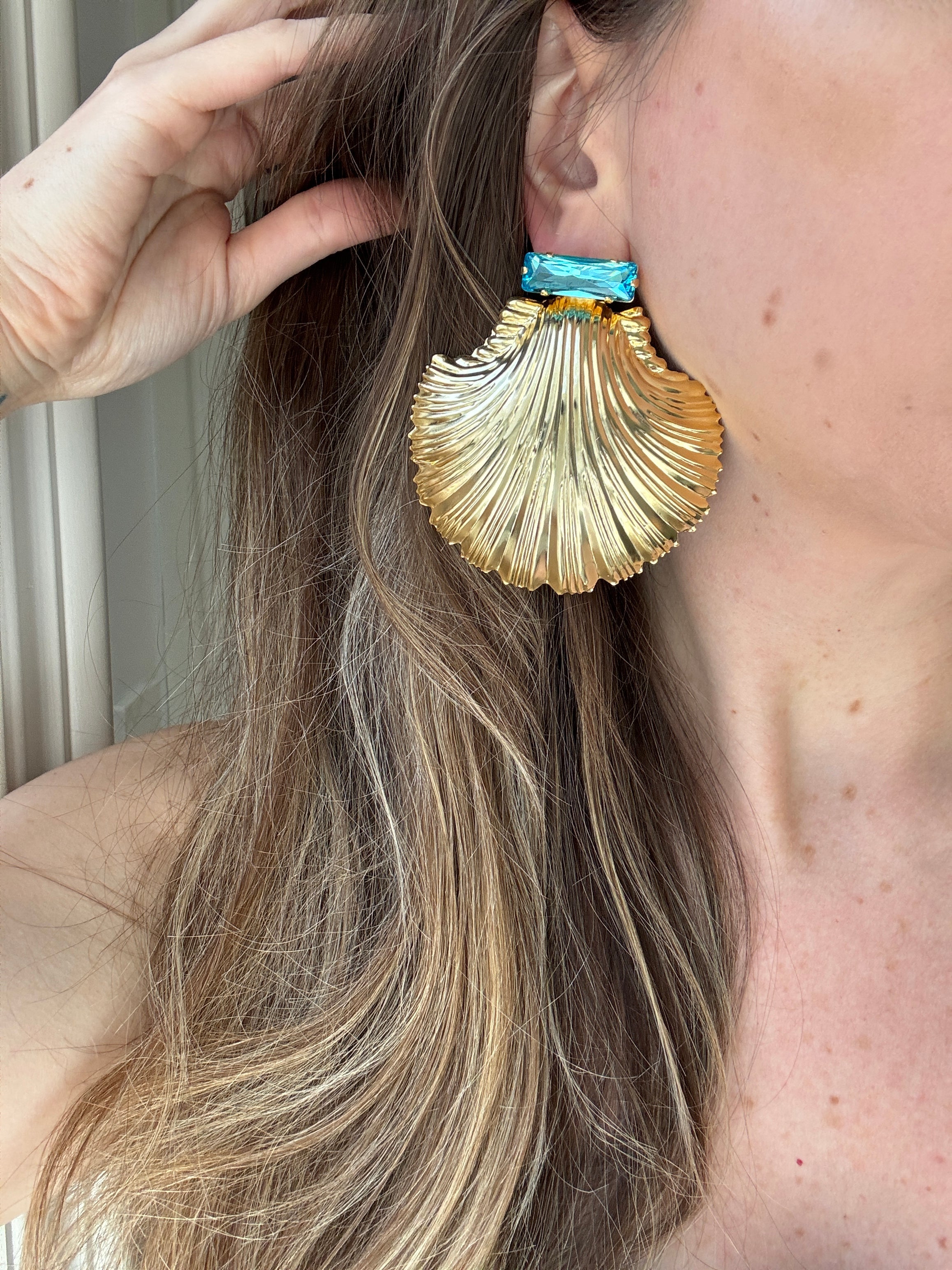 Ariel Shell Earrings Aqua or Clear Crystal