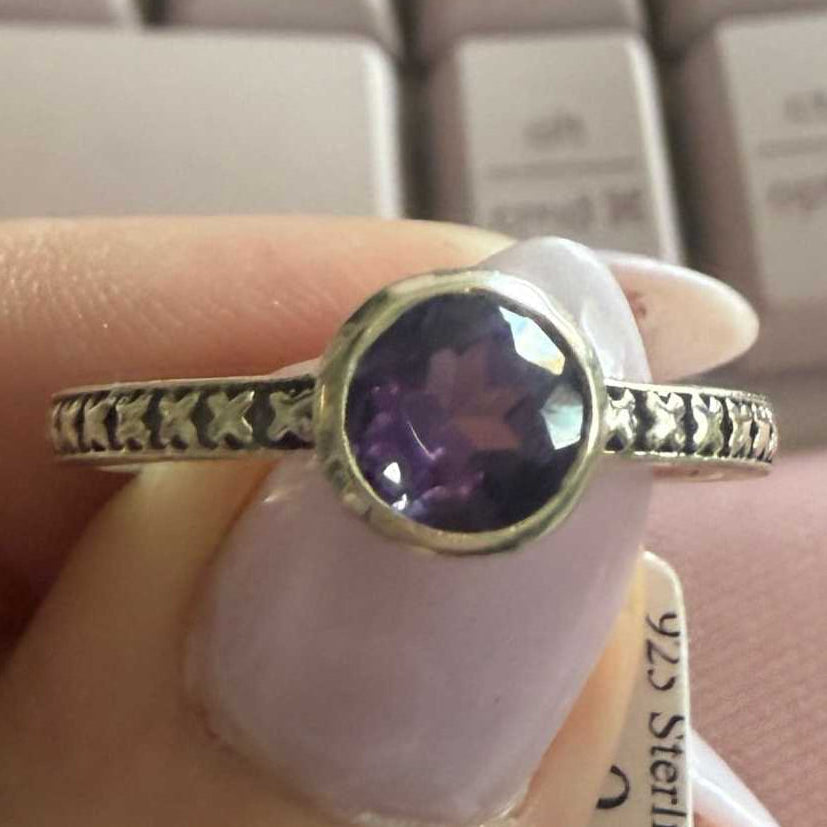 Round Amethyst Bezel Ring – Sterling Silver X-Pattern Band – Size 9 | Rings | Wiccan Center