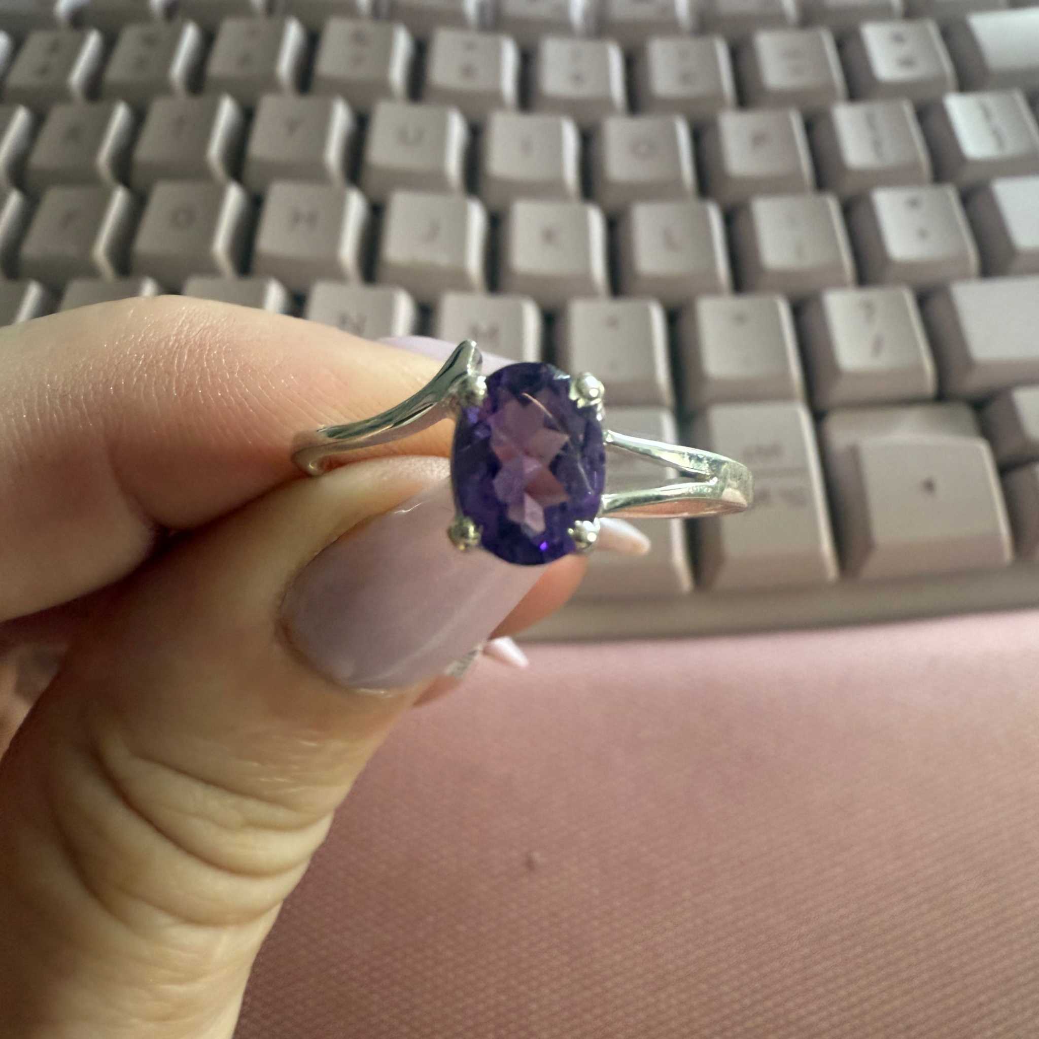 Oval Amethyst Split-Band Sterling Silver Ring – Size 13 | Rings | Wiccan Center