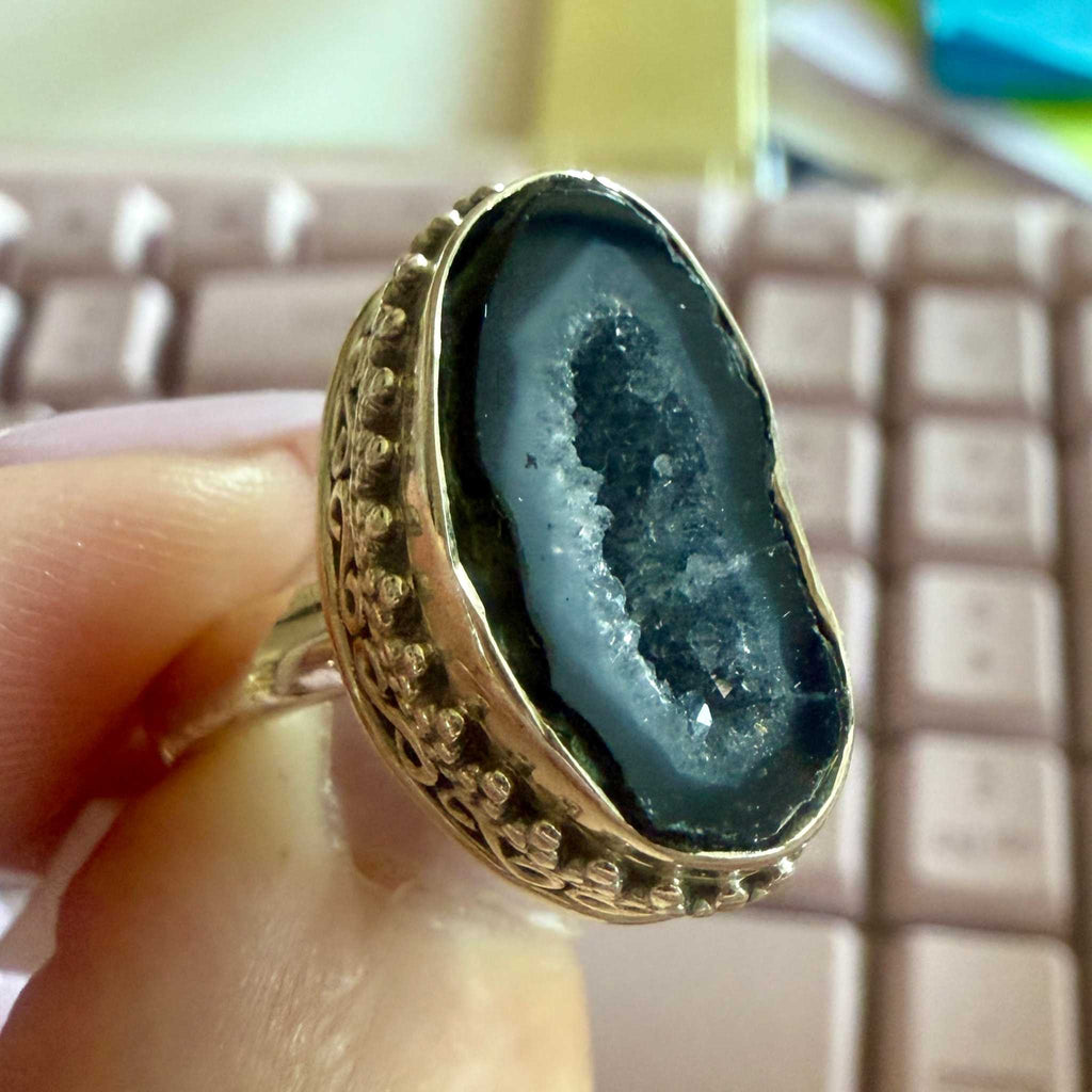 Agate Geode Ornate Bezel Ring – Sterling Silver – Sizes 6–7 | Rings | Wiccan Center