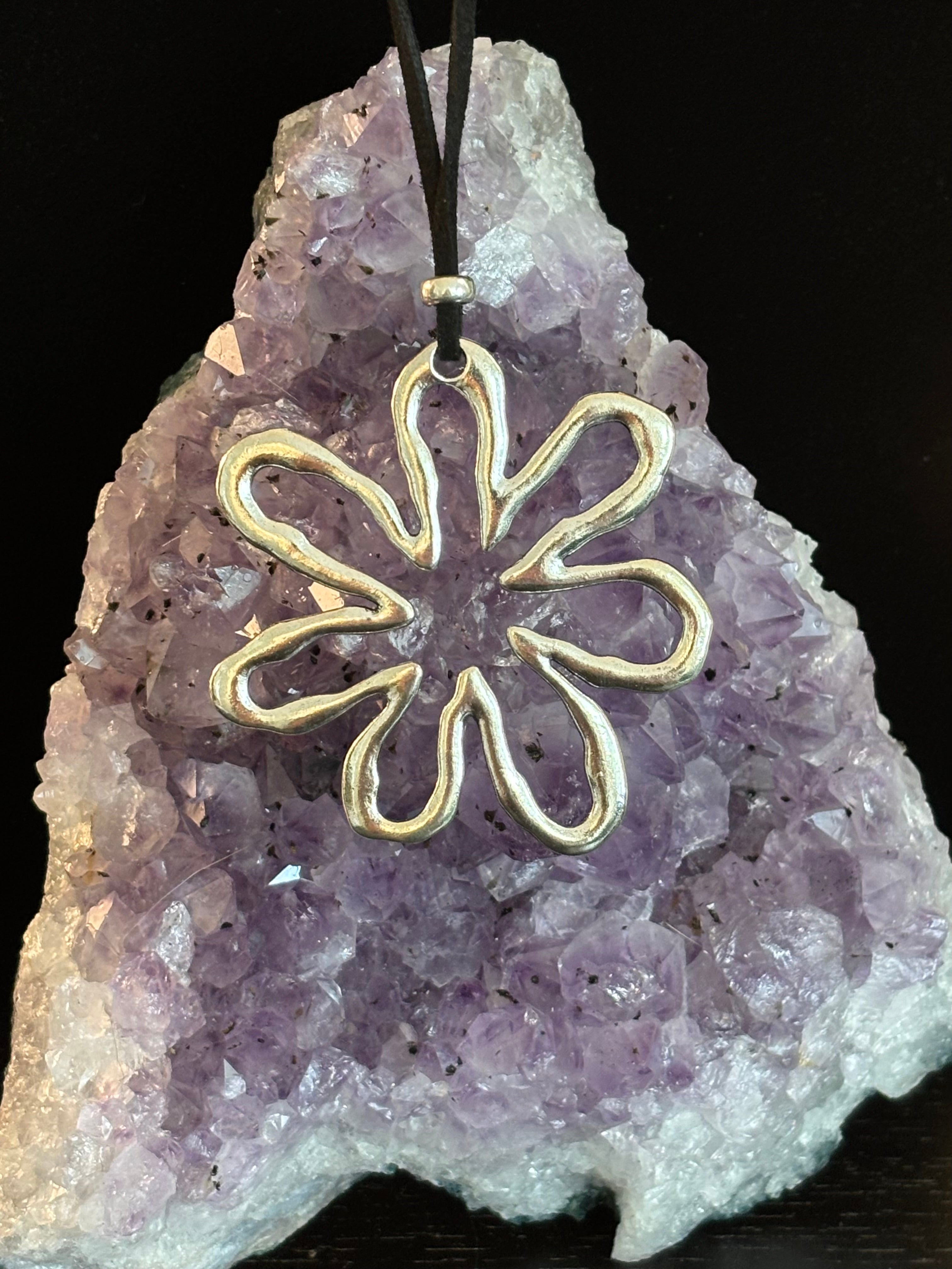 Hollow Out Flower Charm Necklace – Free-Spirited, Fierce, and Fabulous | | Wiccan Center