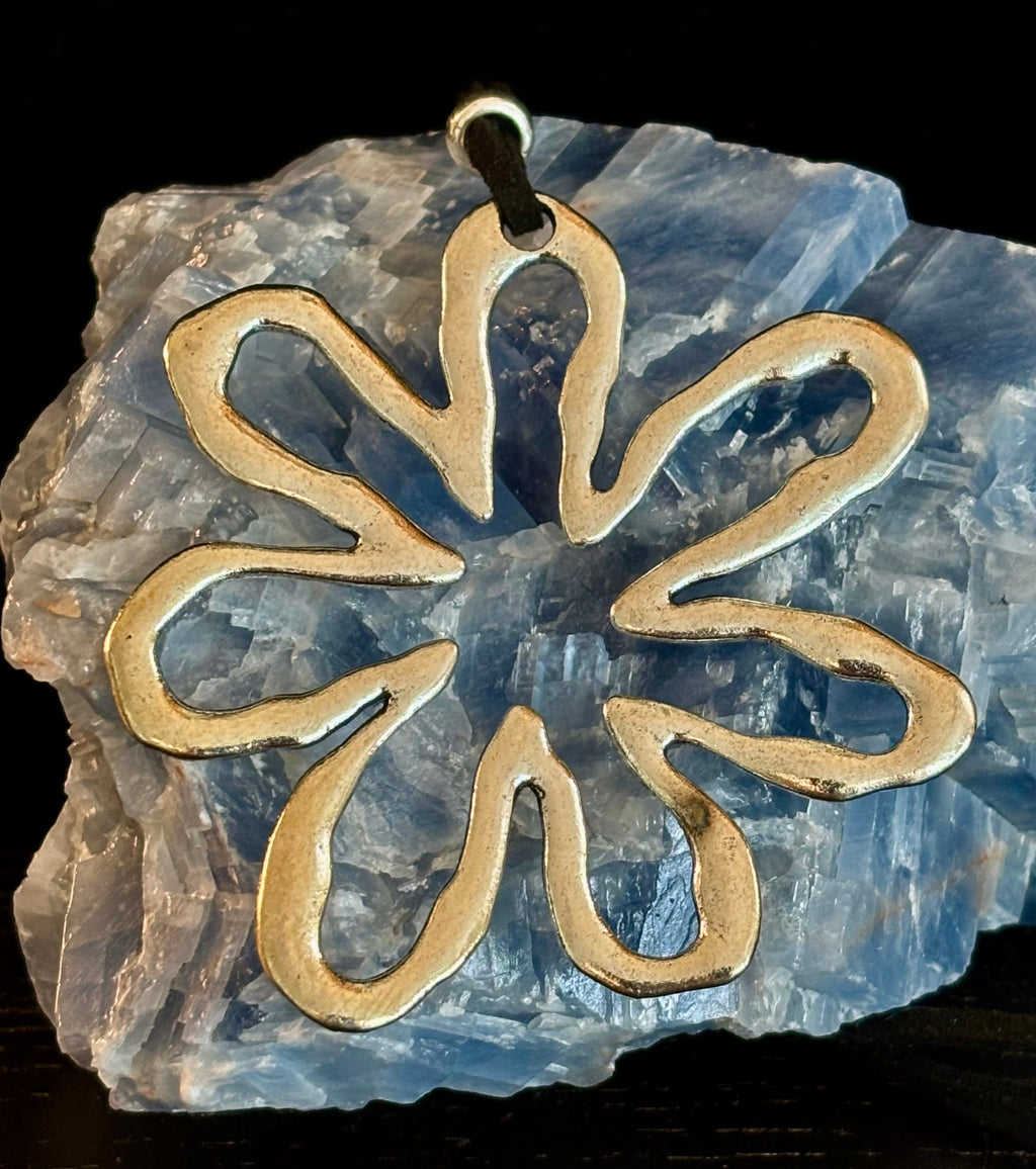 Hollow Out Flower Charm Necklace – Free-Spirited, Fierce, and Fabulous | | Wiccan Center