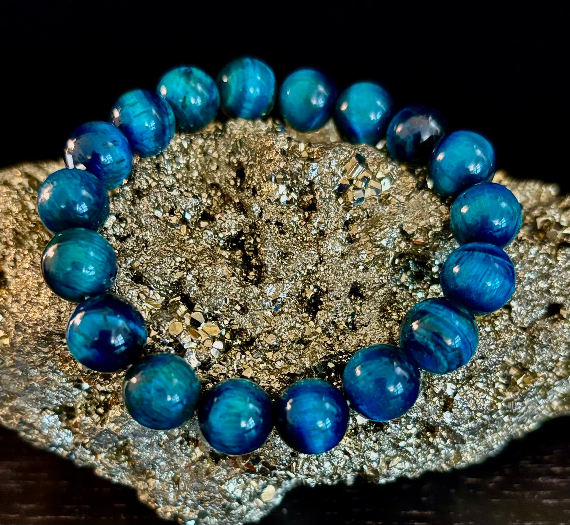 Blue Tiger Eye Reiki-Infused Focus & Confidence Bracelet (Medium–Large Wrist) | | Wiccan Center