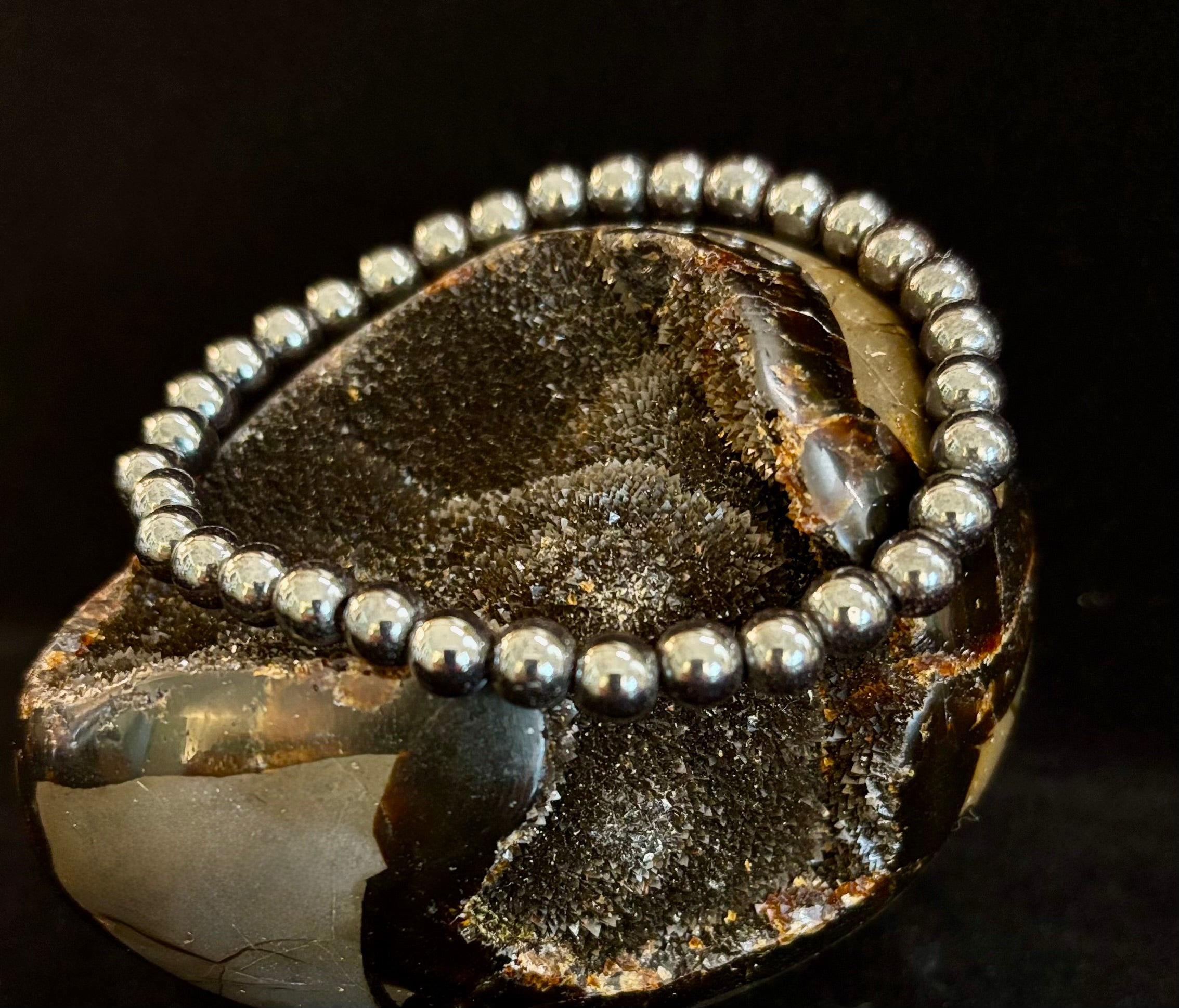 Hematite Grounding & Protection Bracelet – Root Chakra Healing Stone for Confidence, Clarity & Stability (6mm, 8mm, 10mm Options) | | Wiccan Center