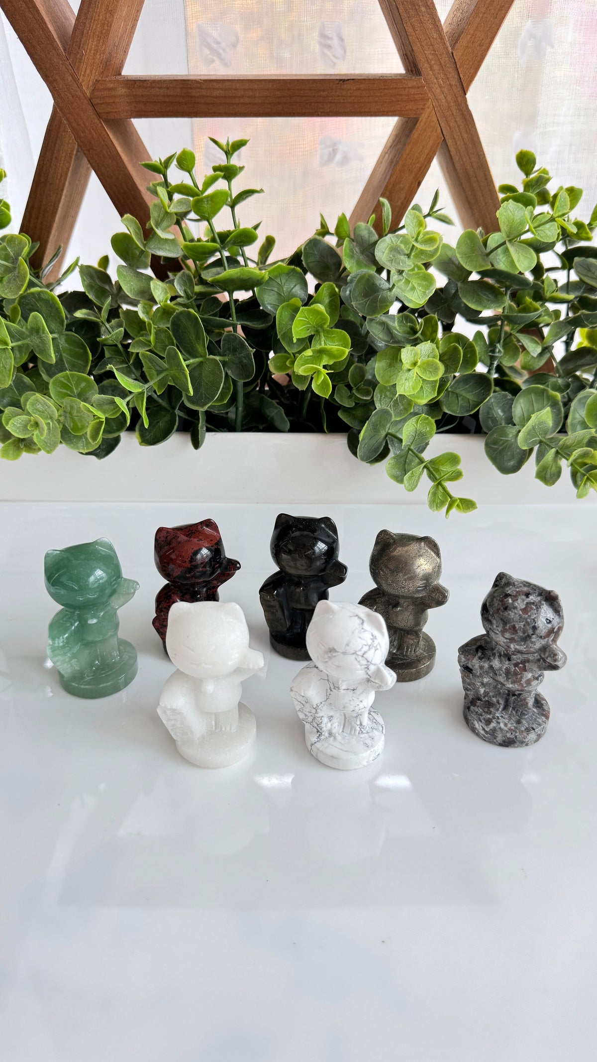 Lucky Cat LEFT PAW UP, Tall 2.5" Maneki Neko, Crystal Fortune Cat, Beckoning Cat Good Luck Carving