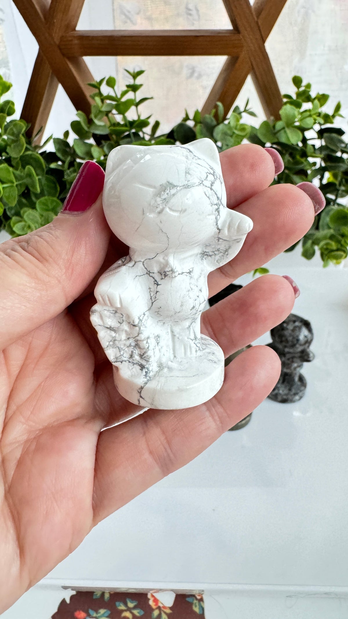 Lucky Cat LEFT PAW UP, Tall 2.5" Maneki Neko, Crystal Fortune Cat, Beckoning Cat Good Luck Carving